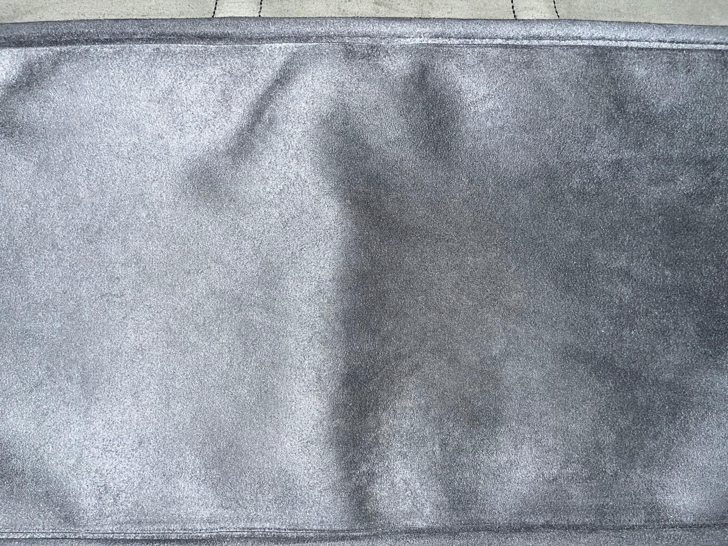 Louis Vuitton Kendall GM Taiga Leder