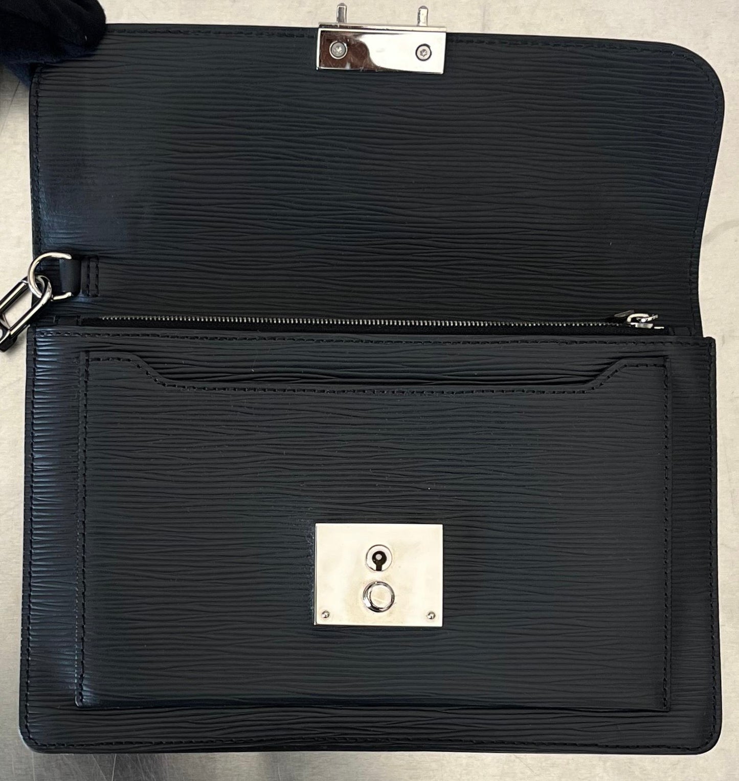 Louis Vuitton Neo Bellaia Epi Leder