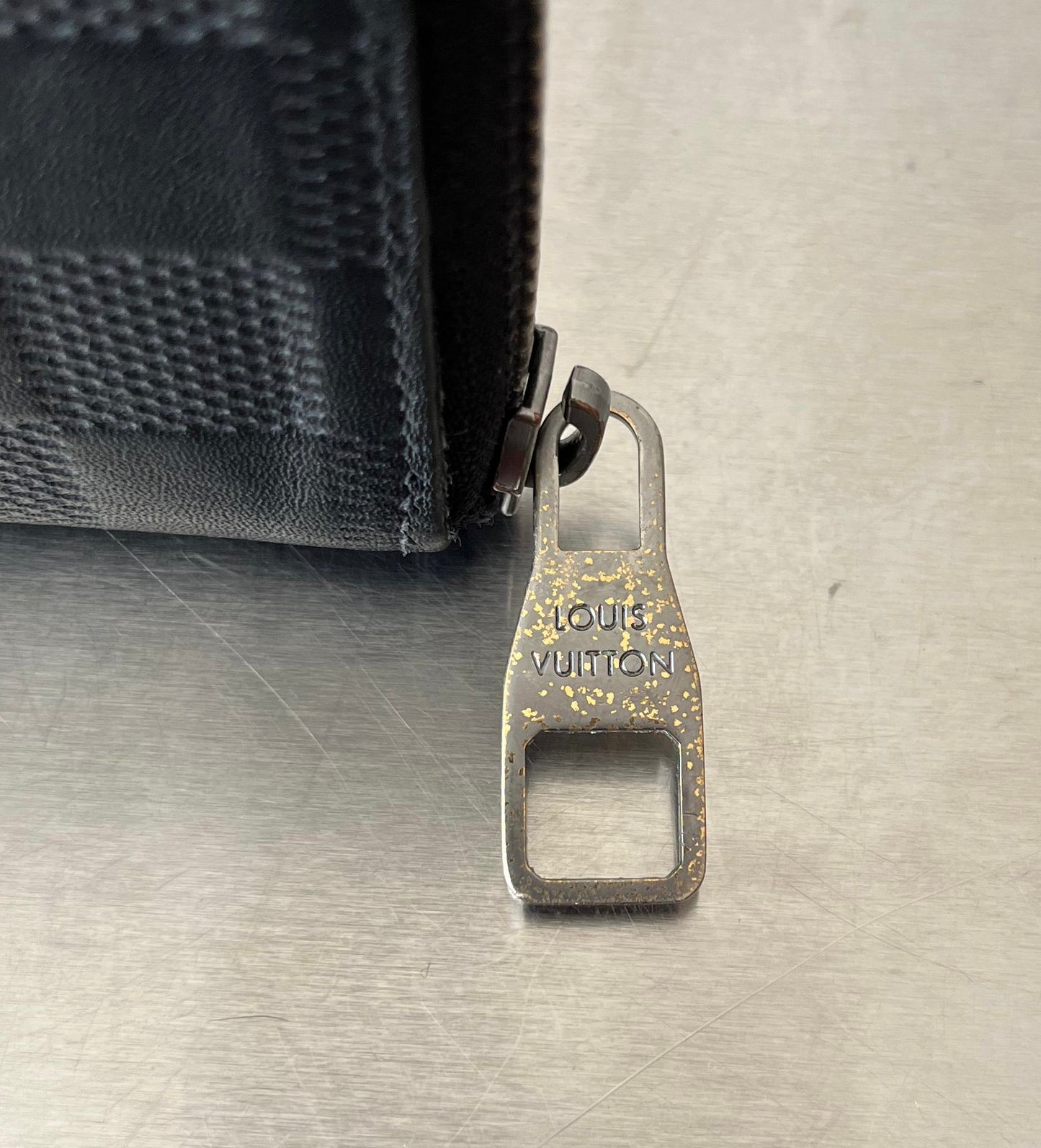 Louis Vuitton Zippy Vertical Infini Leder