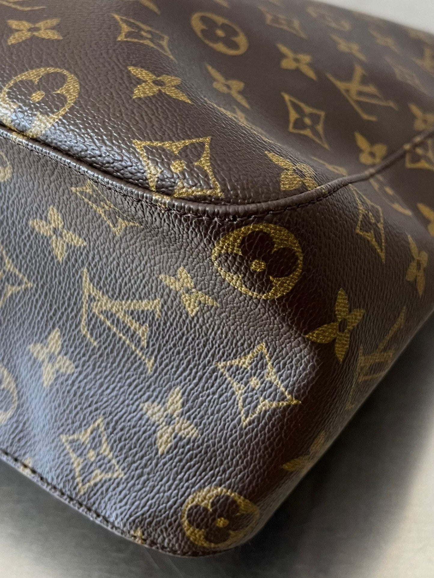 Louis Vuitton Looping GM