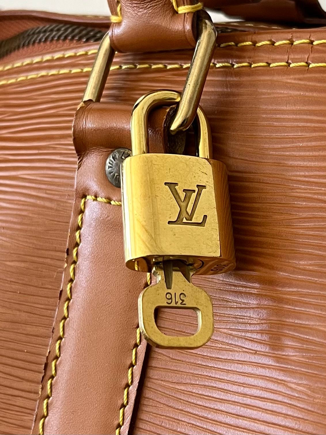 Louis Vuitton Keepall 55 Epi Leder