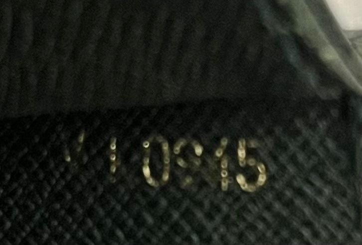 Louis Vuitton Serviette Kourad
