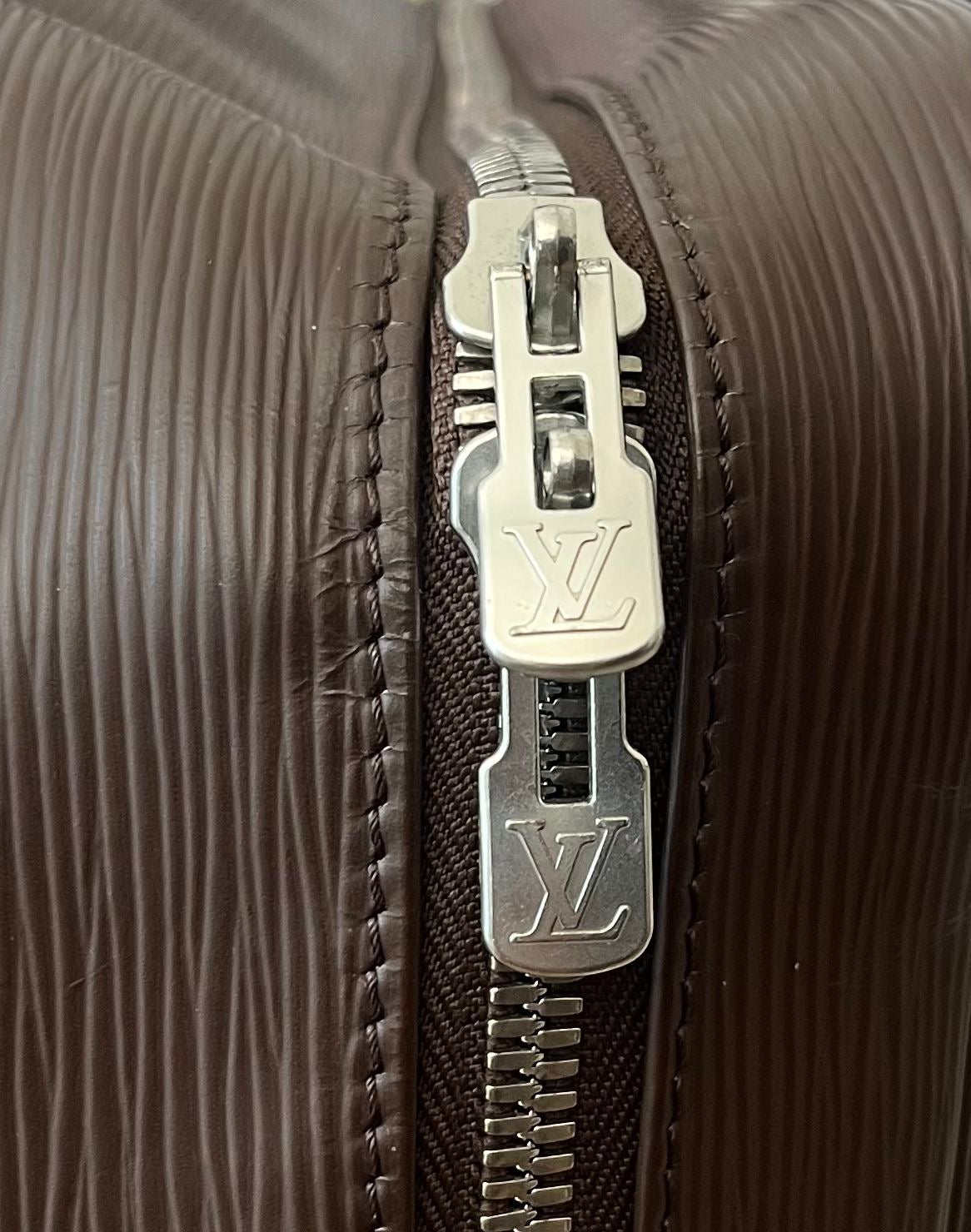 Louis Vuitton Sirius 45 Epi Leder