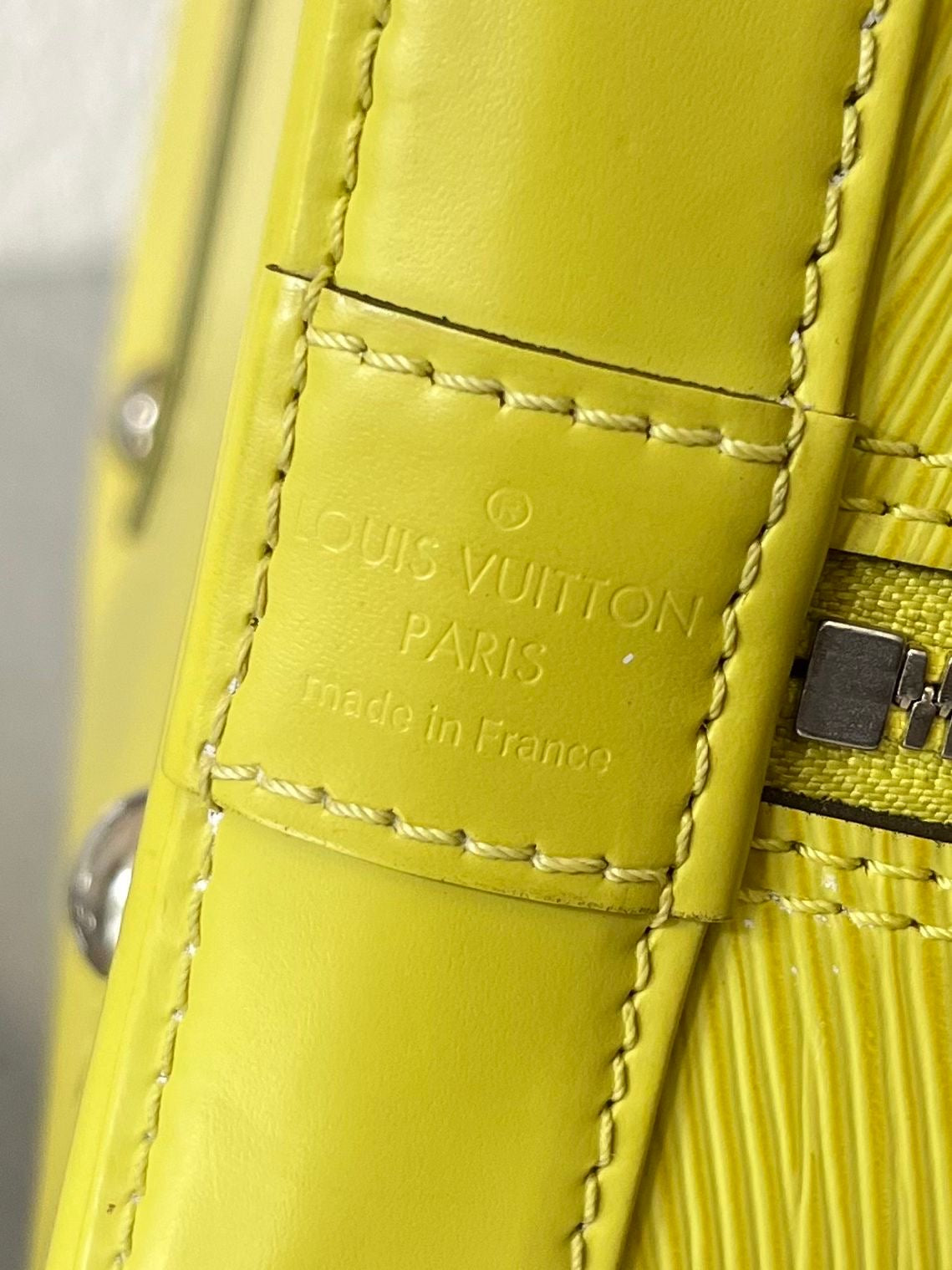 Louis Vuitton Alma PM Epi
