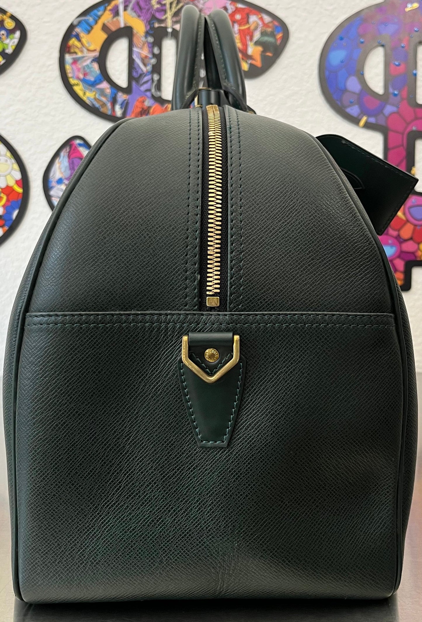 Louis Vuitton Kendall PM Taiga Leder