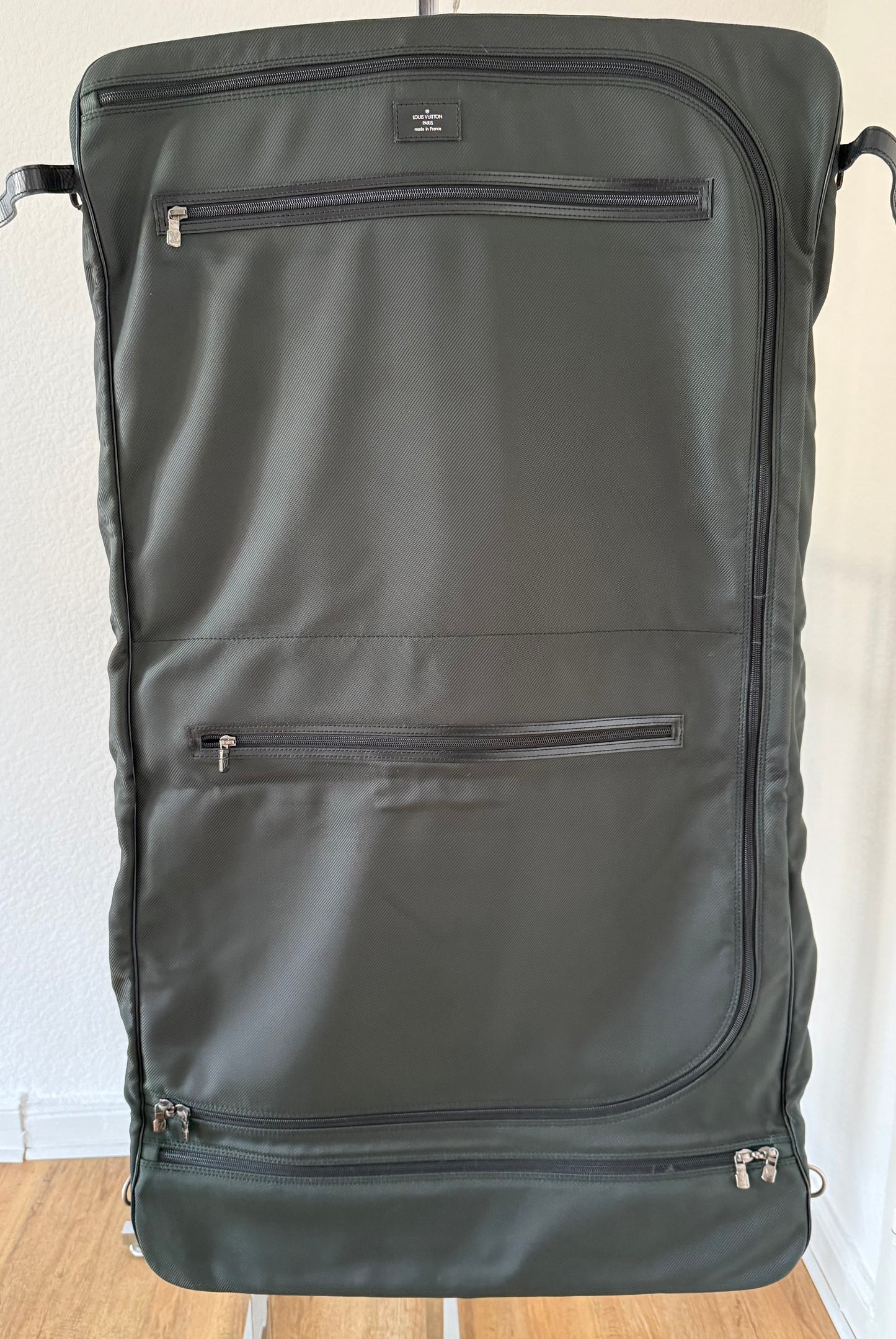 Louis Vuitton Cinq Cintre Kleidersack