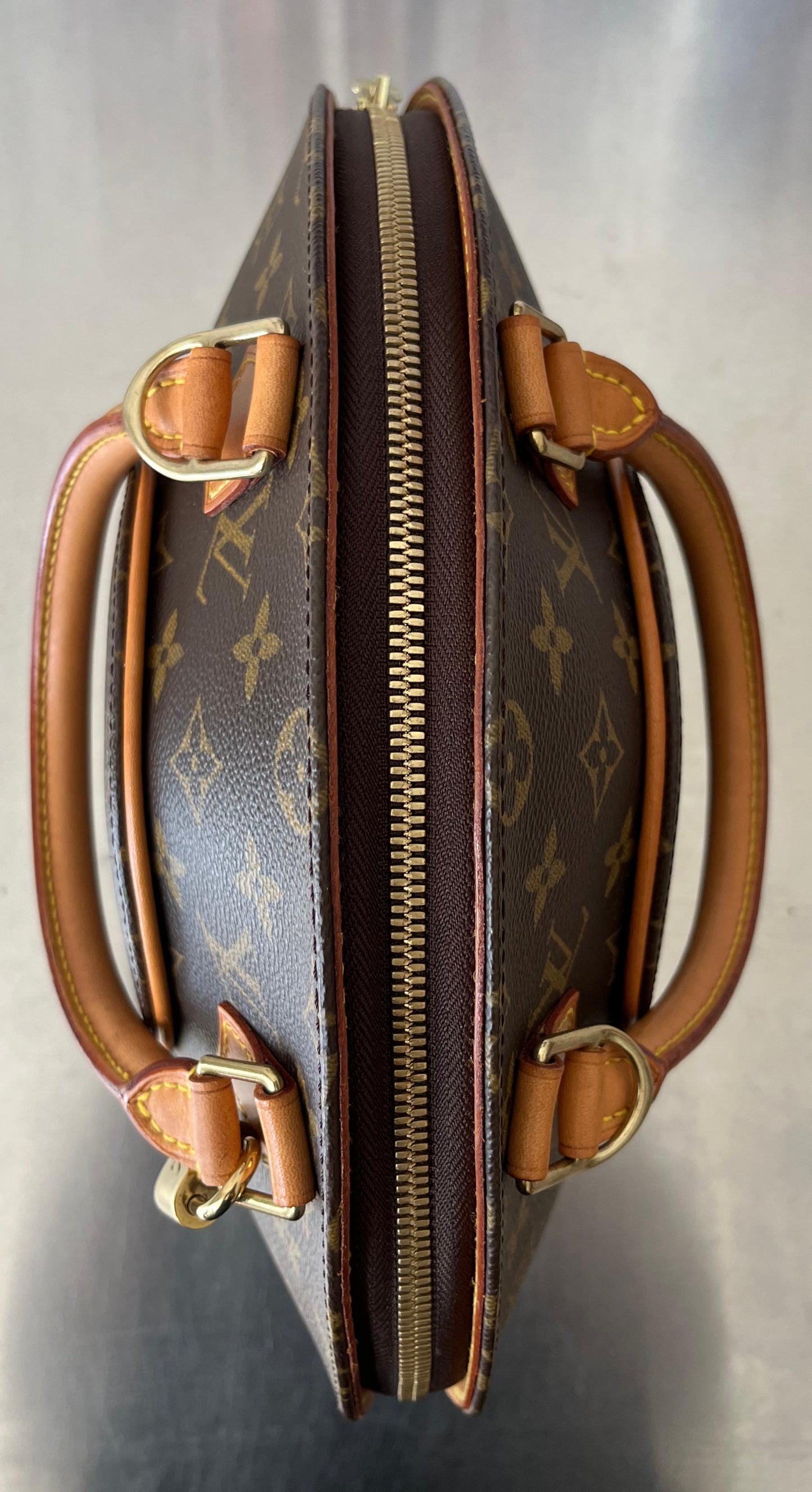 Louis Vuitton Ellipse PM