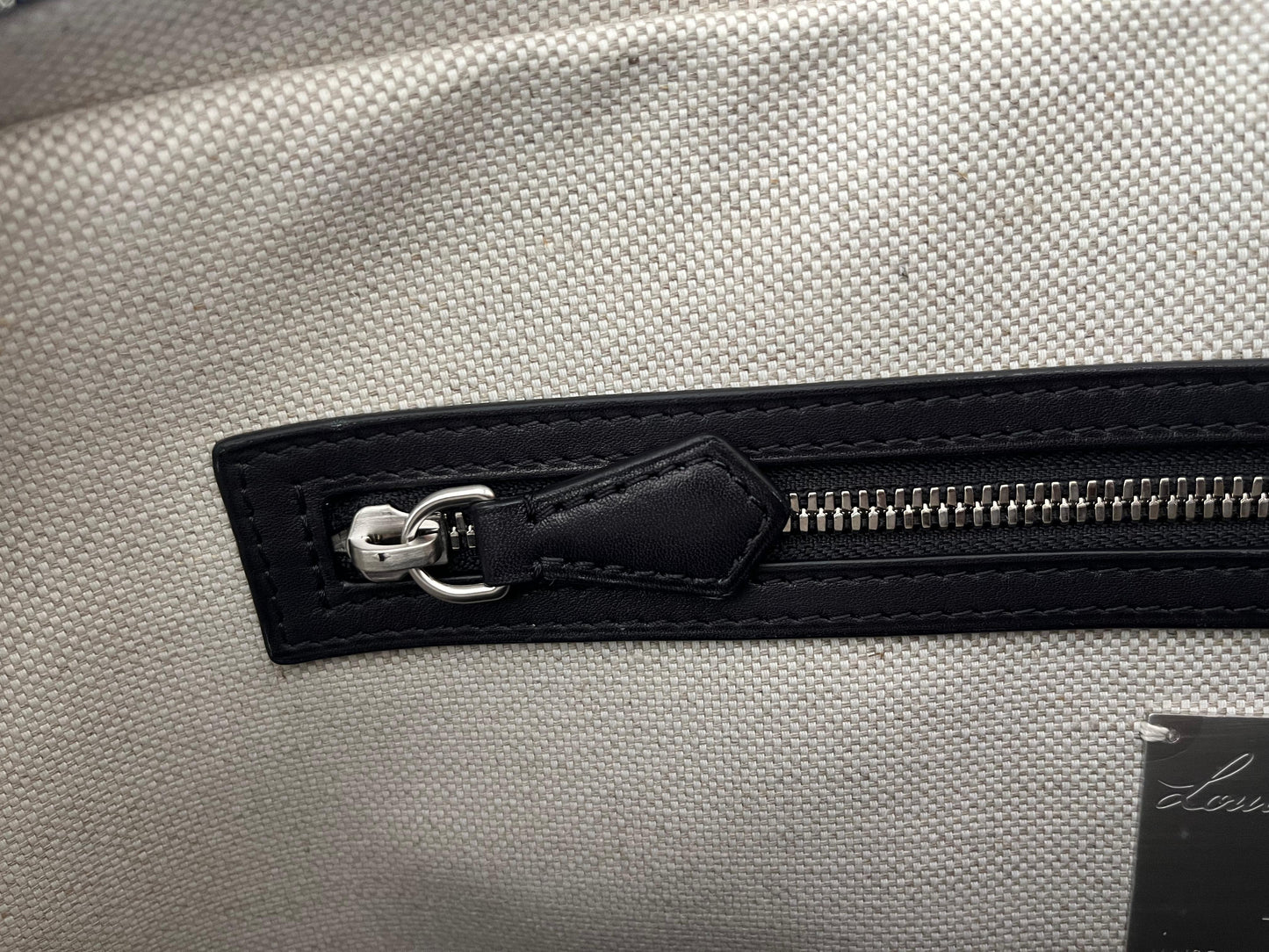 Louis Vuitton Porte-Documents Voyage PM