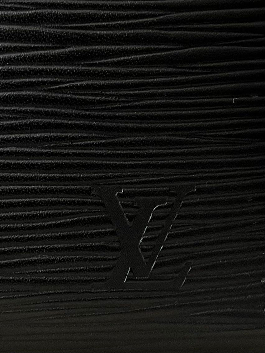 Louis Vuitton Zippy Organizer Epi