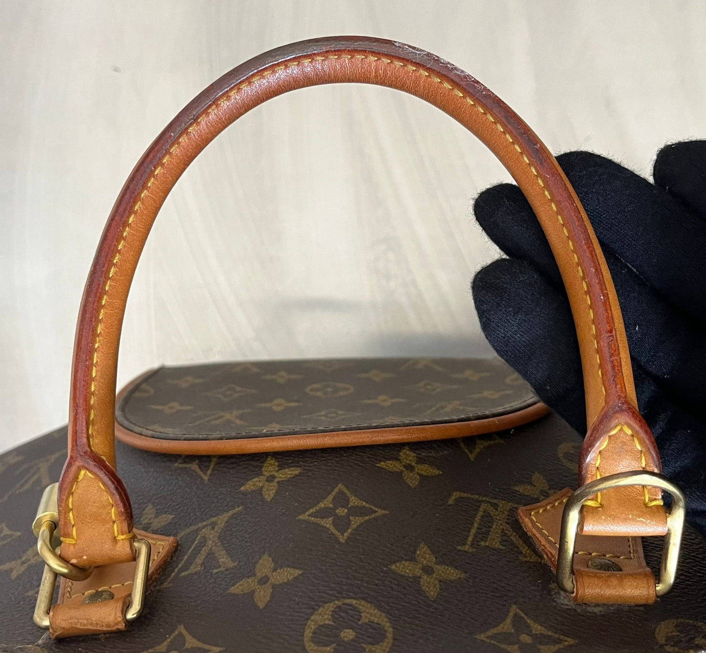 Louis Vuitton Ellipse MM