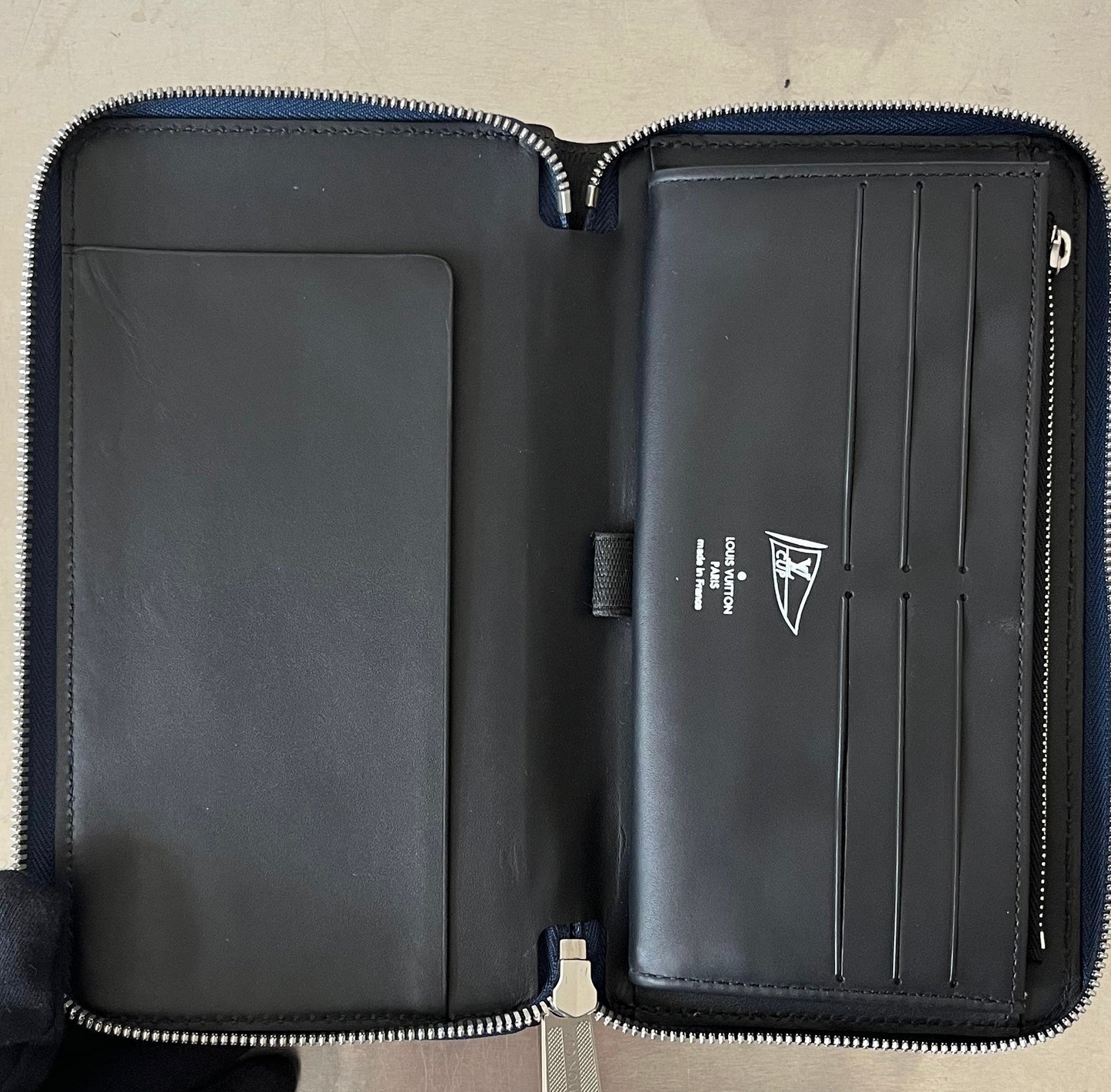 Louis Vuitton Cup Zippy Organizer
