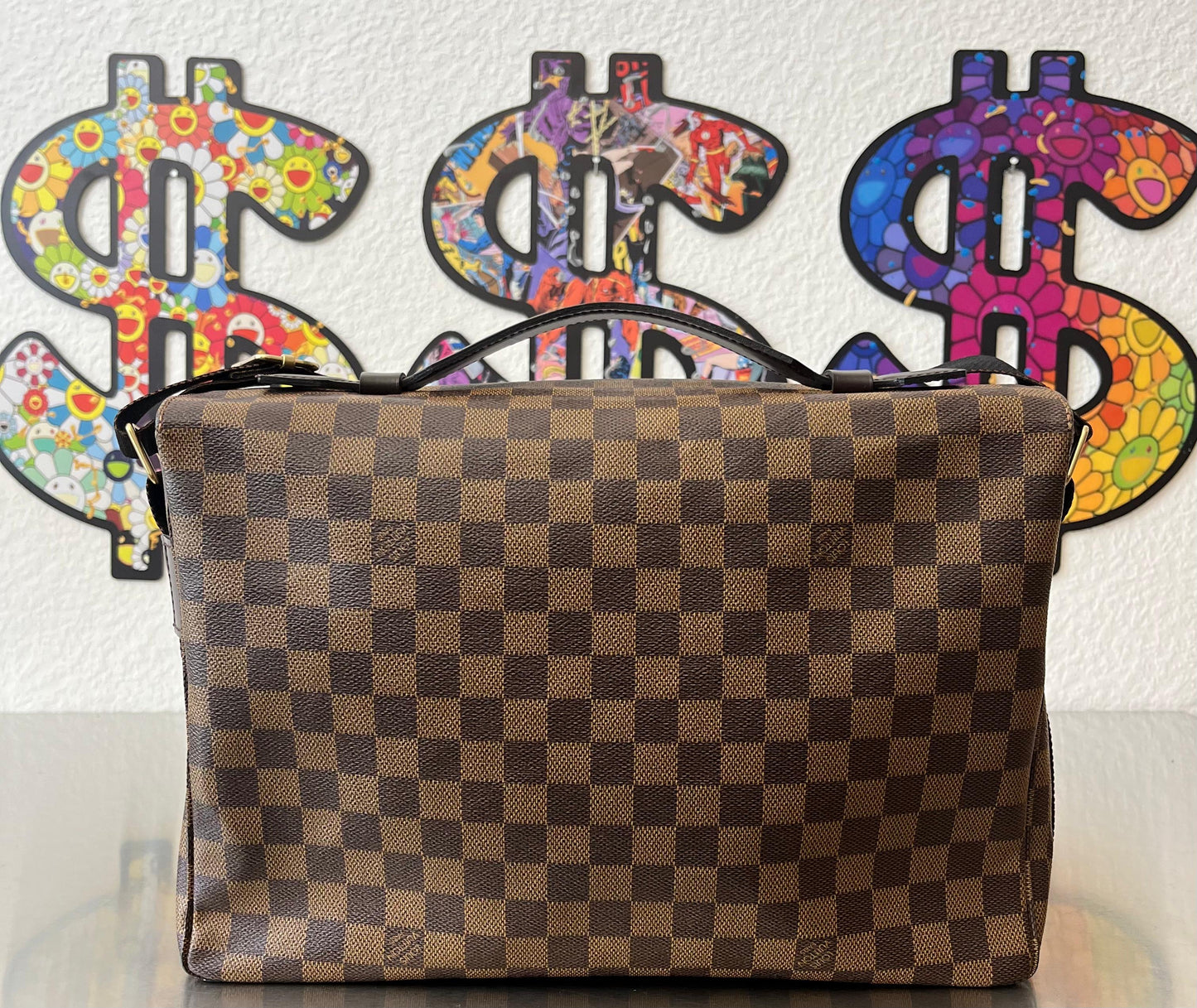 Louis Vuitton Broadway
