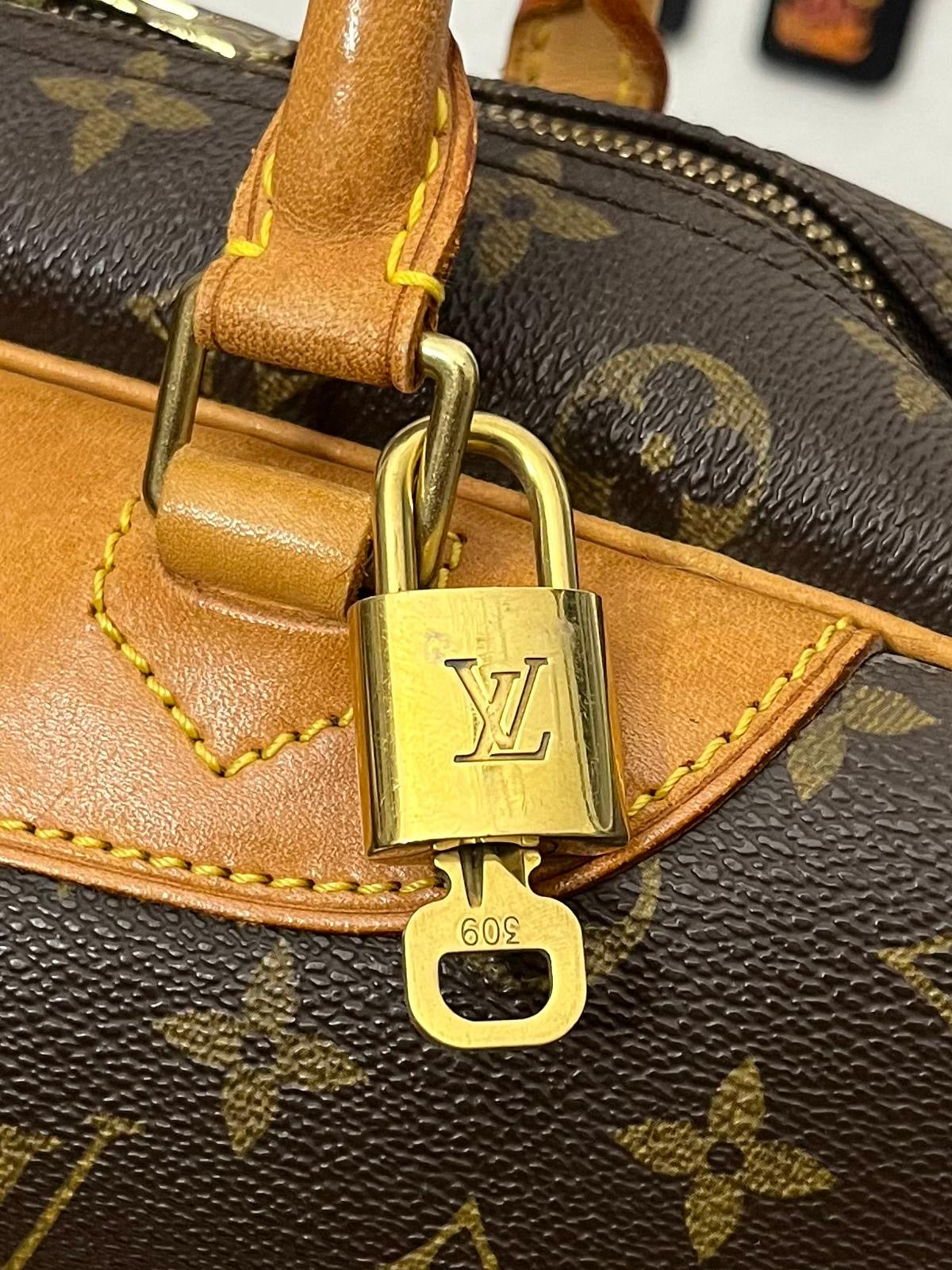 Louis Vuitton Deauville