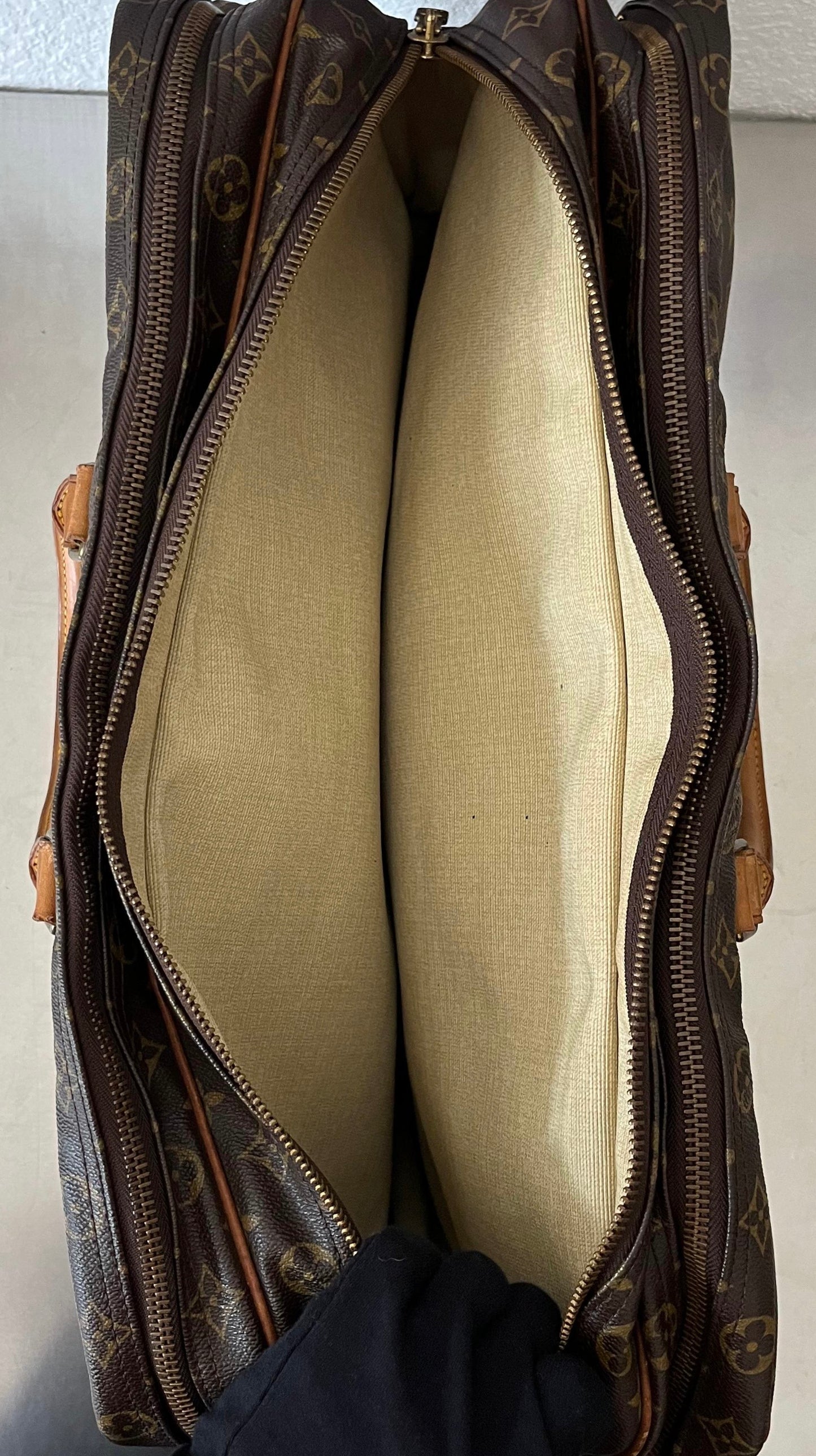 Louis Vuitton Sac Trois Posh 50
