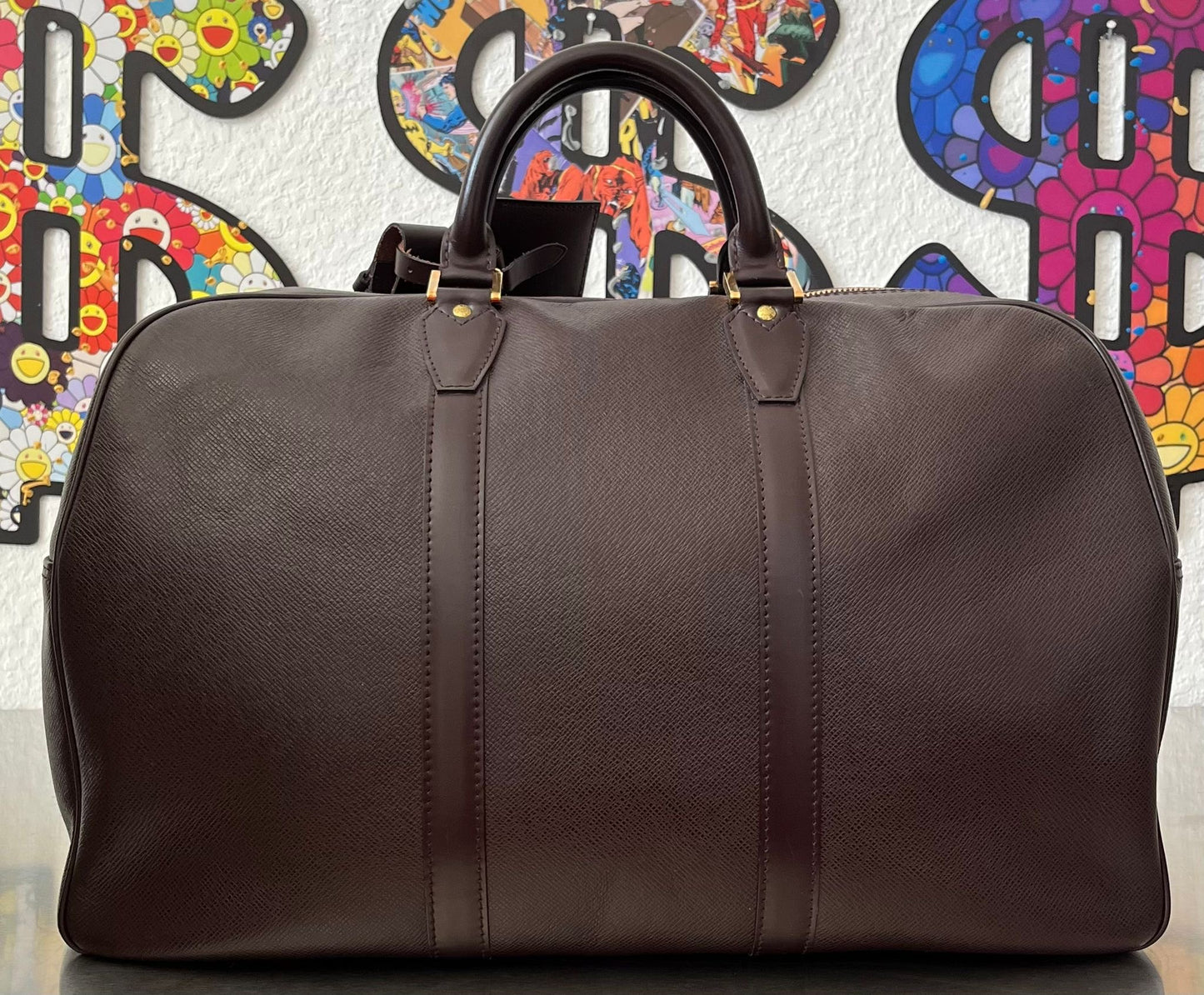 Louis Vuitton Kendall PM Taiga Leder