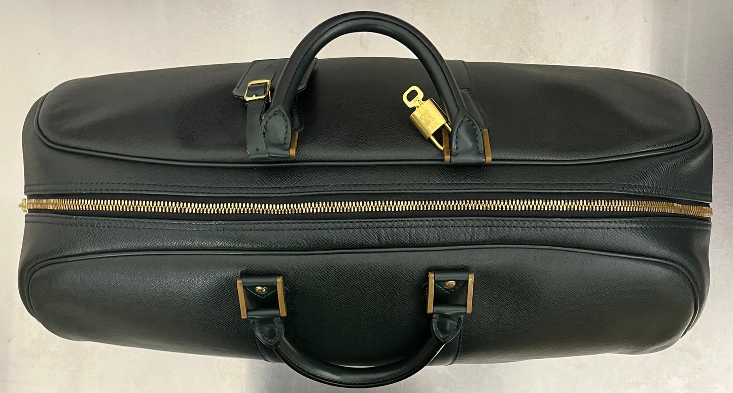 Louis Vuitton Kendall GM Taiga Leder