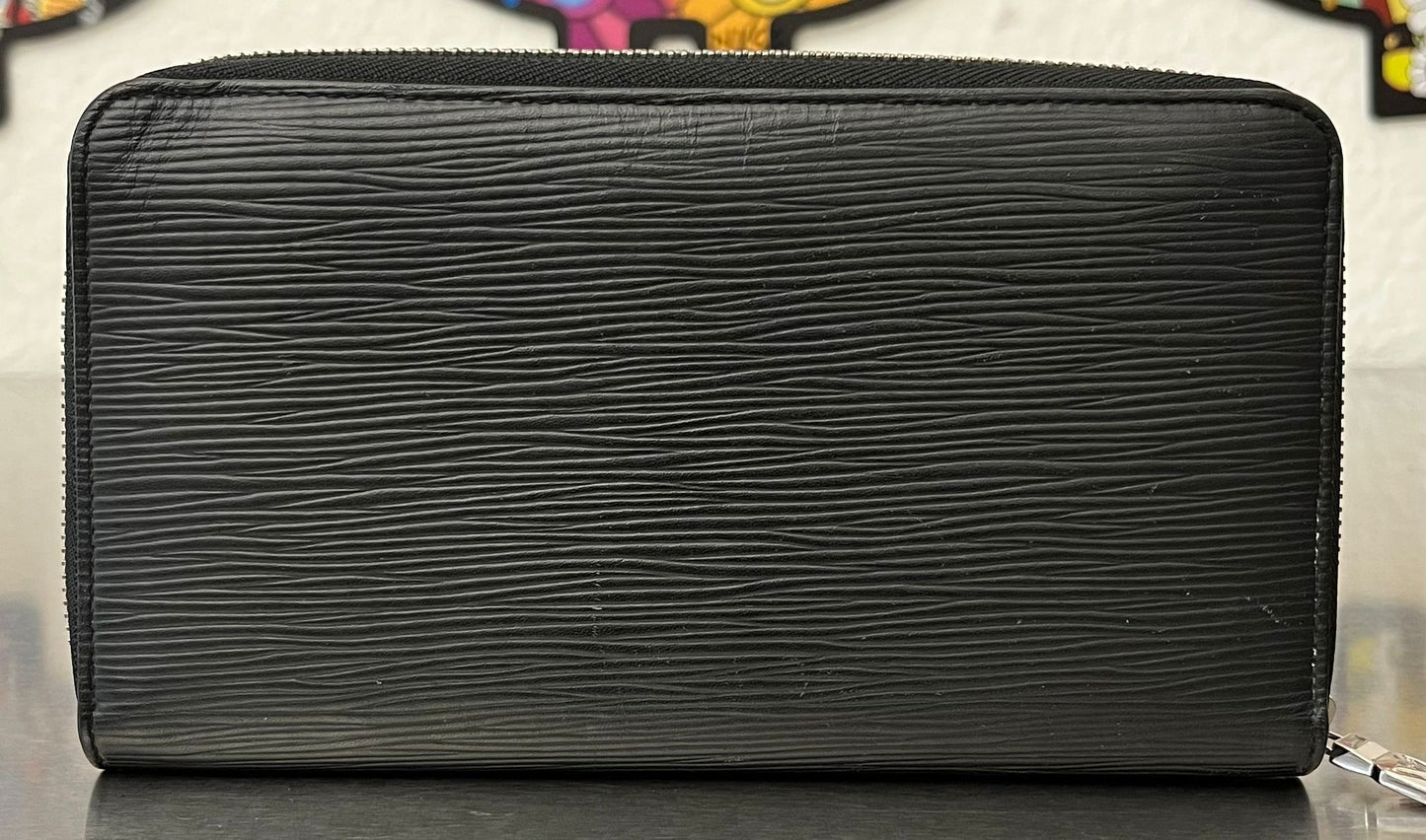 Louis Vuitton Zippy Organizer Epi