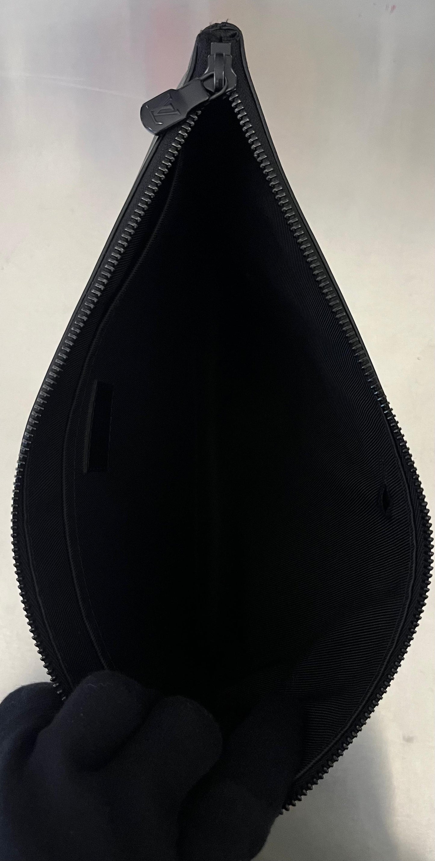 Louis Vuitton Pochette To-Go