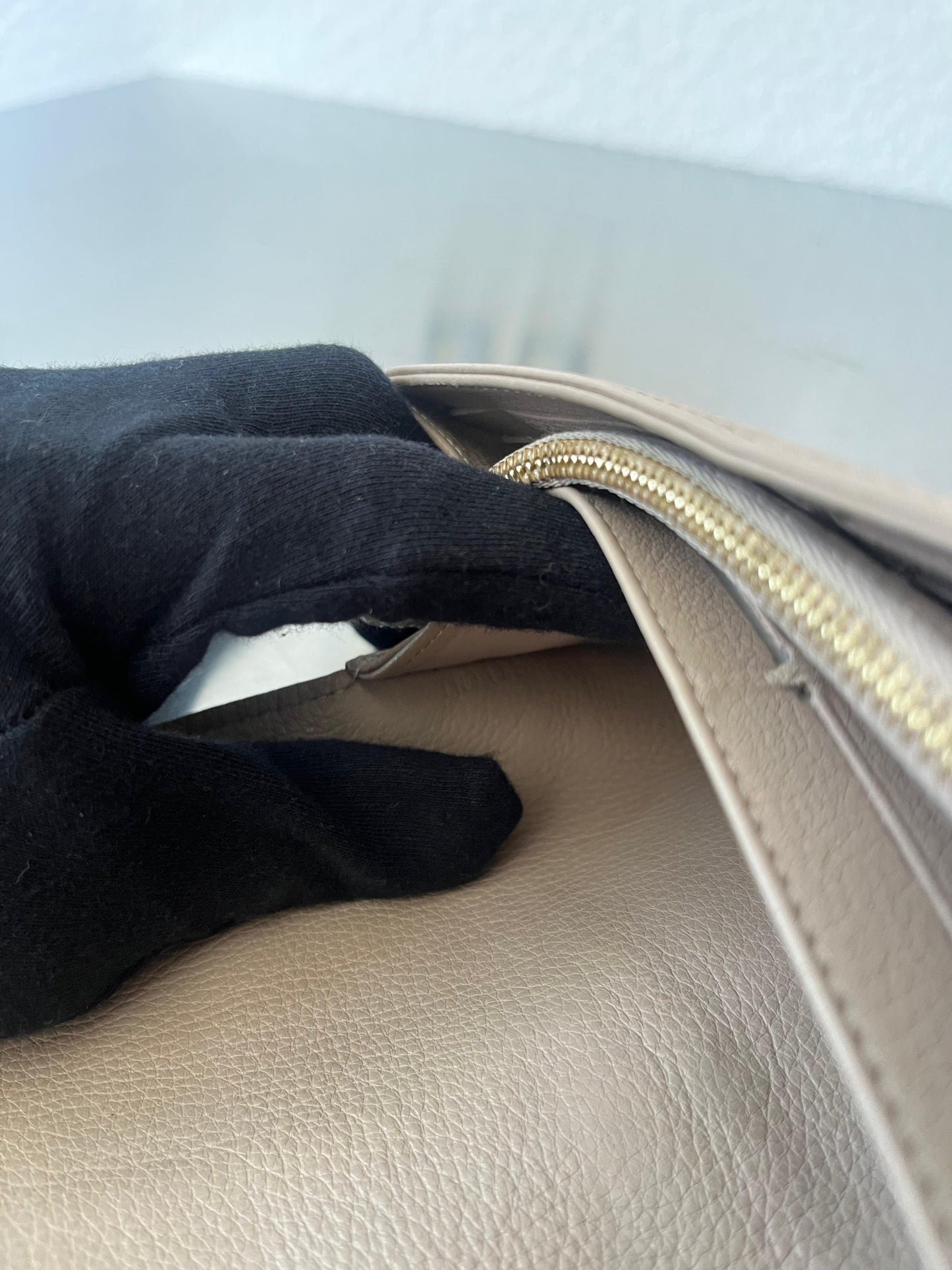 Louis Vuitton Amelia Mahina Leder