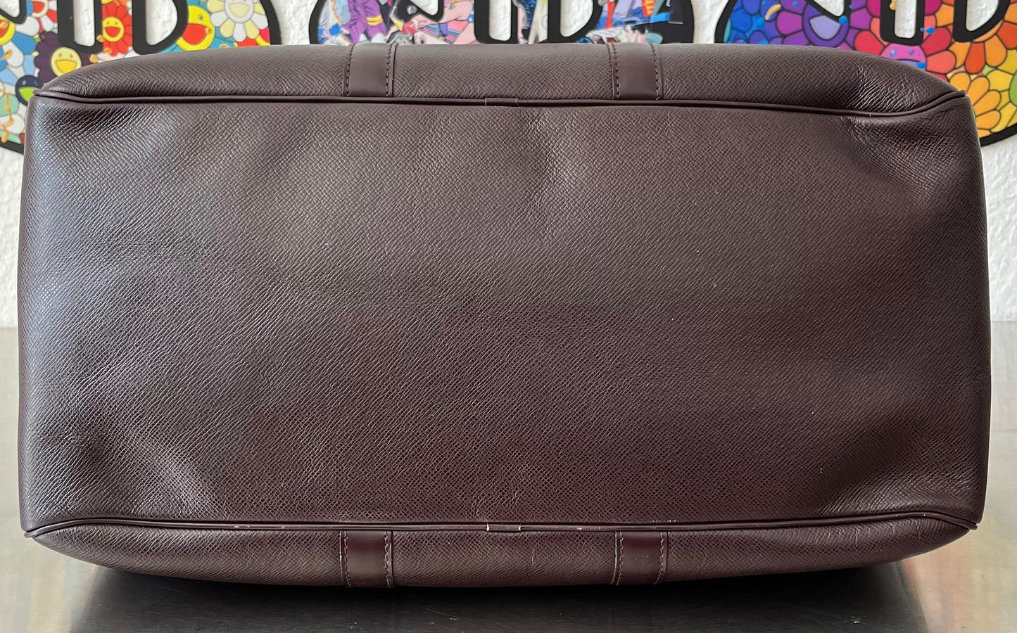 Louis Vuitton Kendall PM Taiga Leder