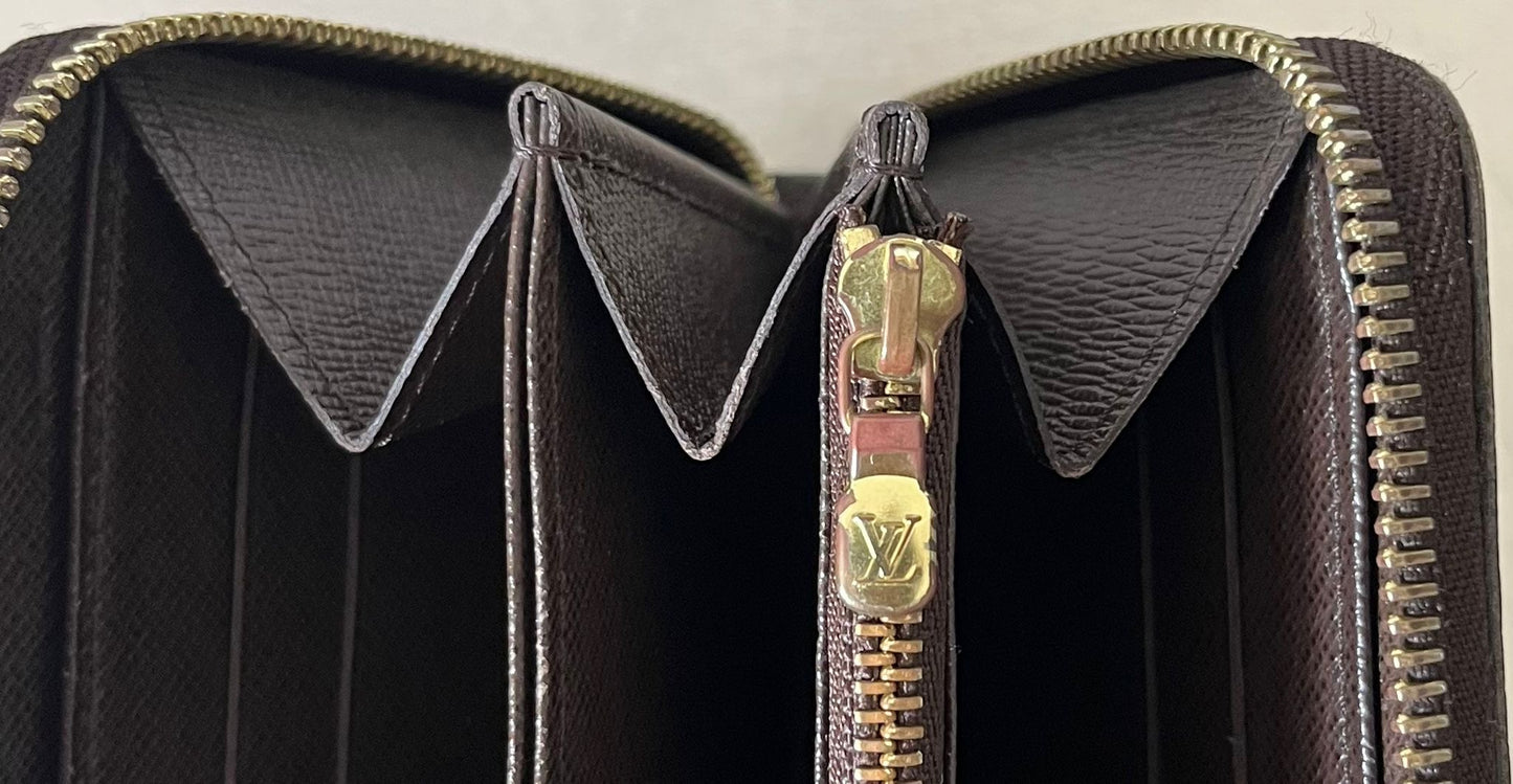 Louis Vuitton Zippy Damier