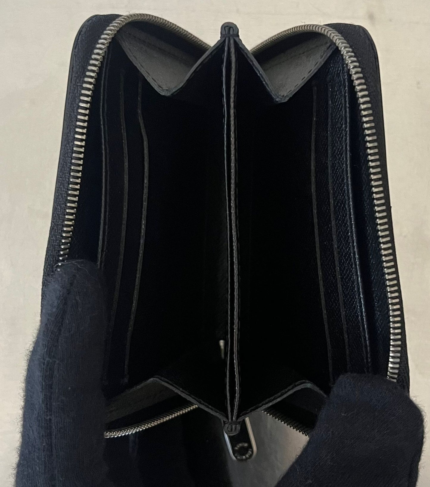 Louis Vuitton Zippy Coin Epi