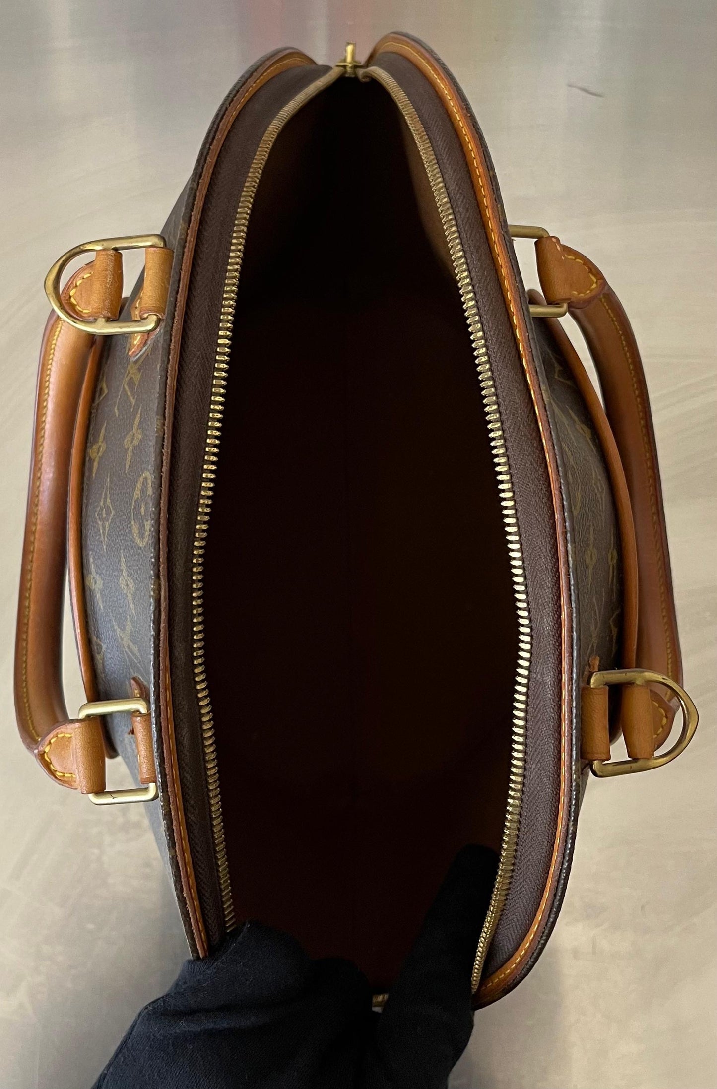 Louis Vuitton Ellipse MM