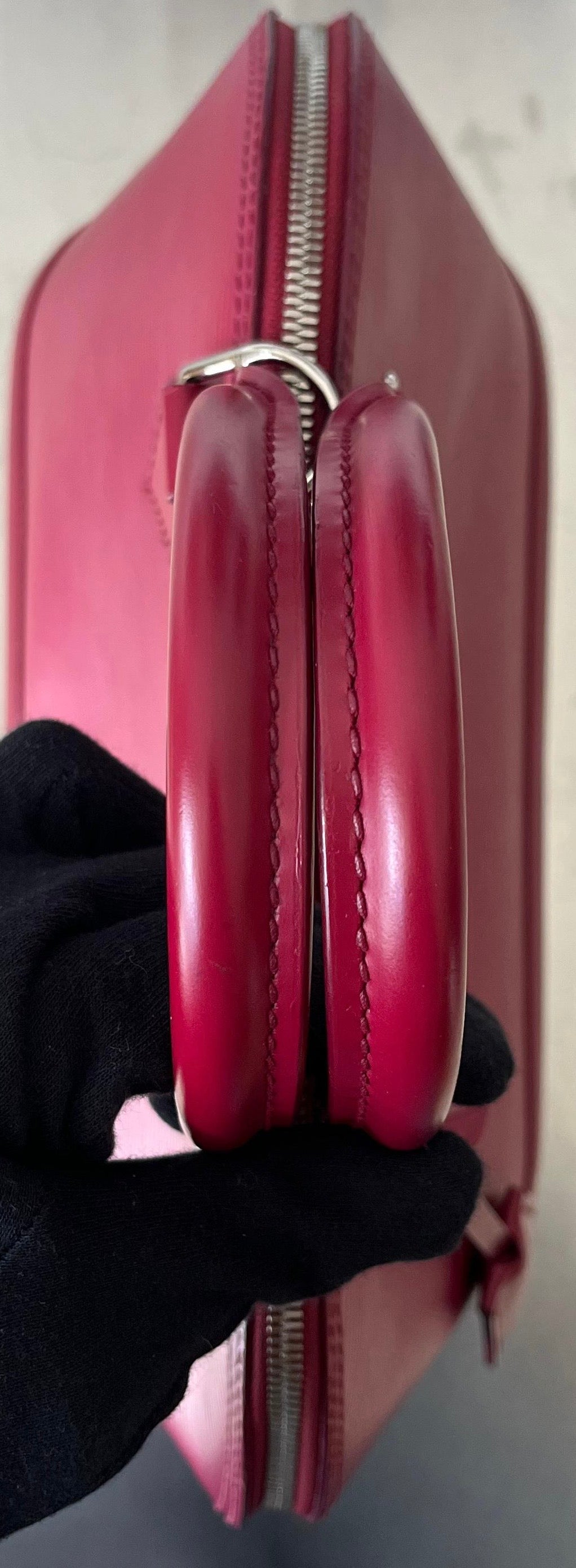 Louis Vuitton Alma PM Epi Fuchsia