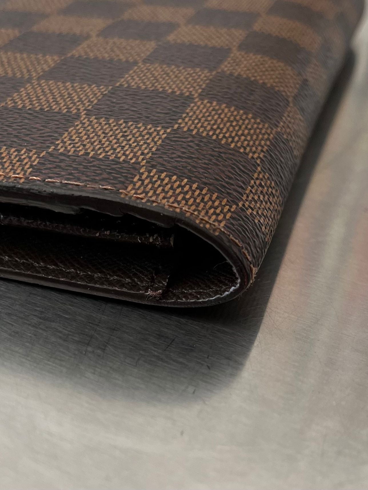 Louis Vuitton Brazza Damier