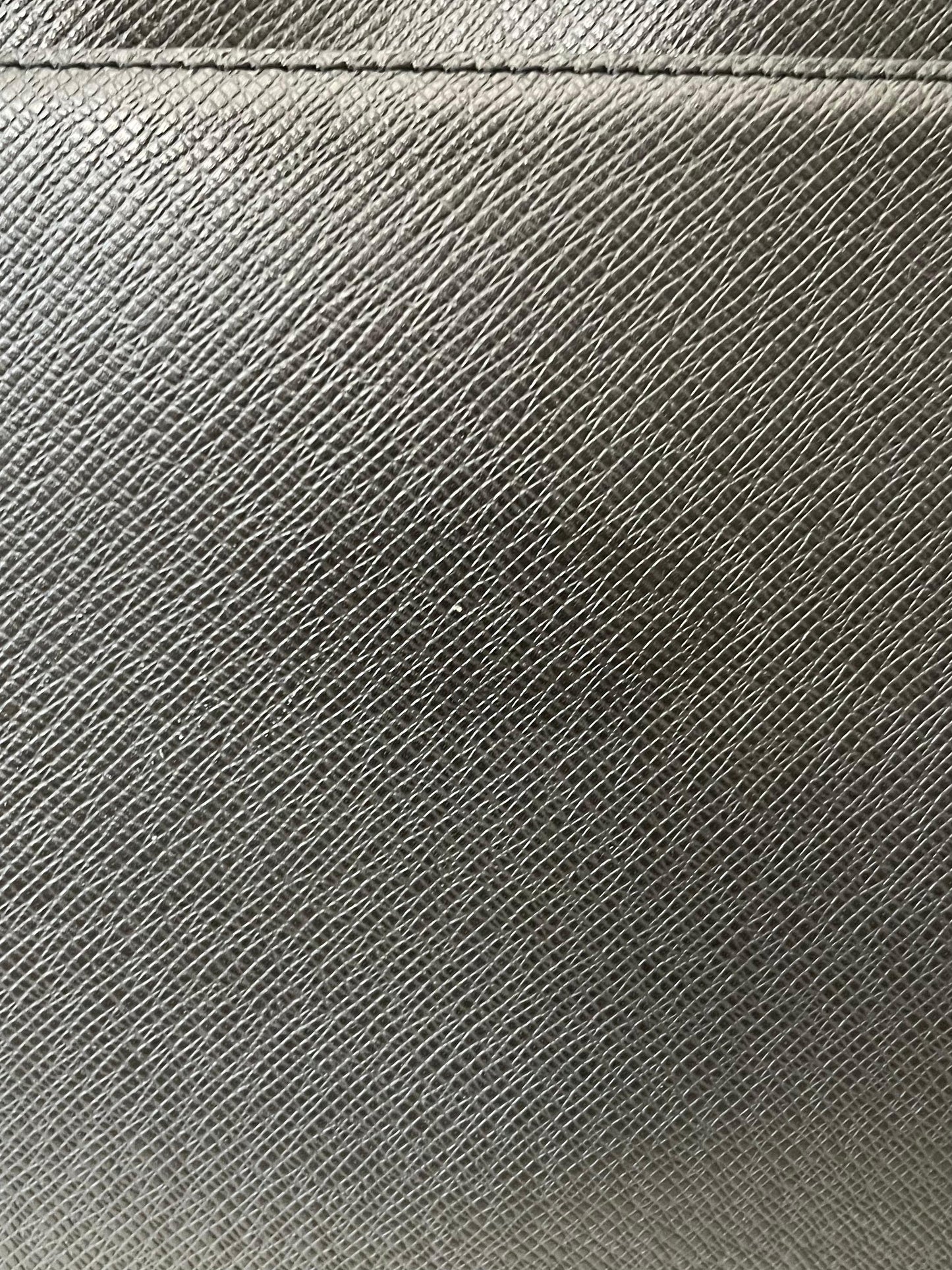 Louis Vuitton Porte Documents Taiga