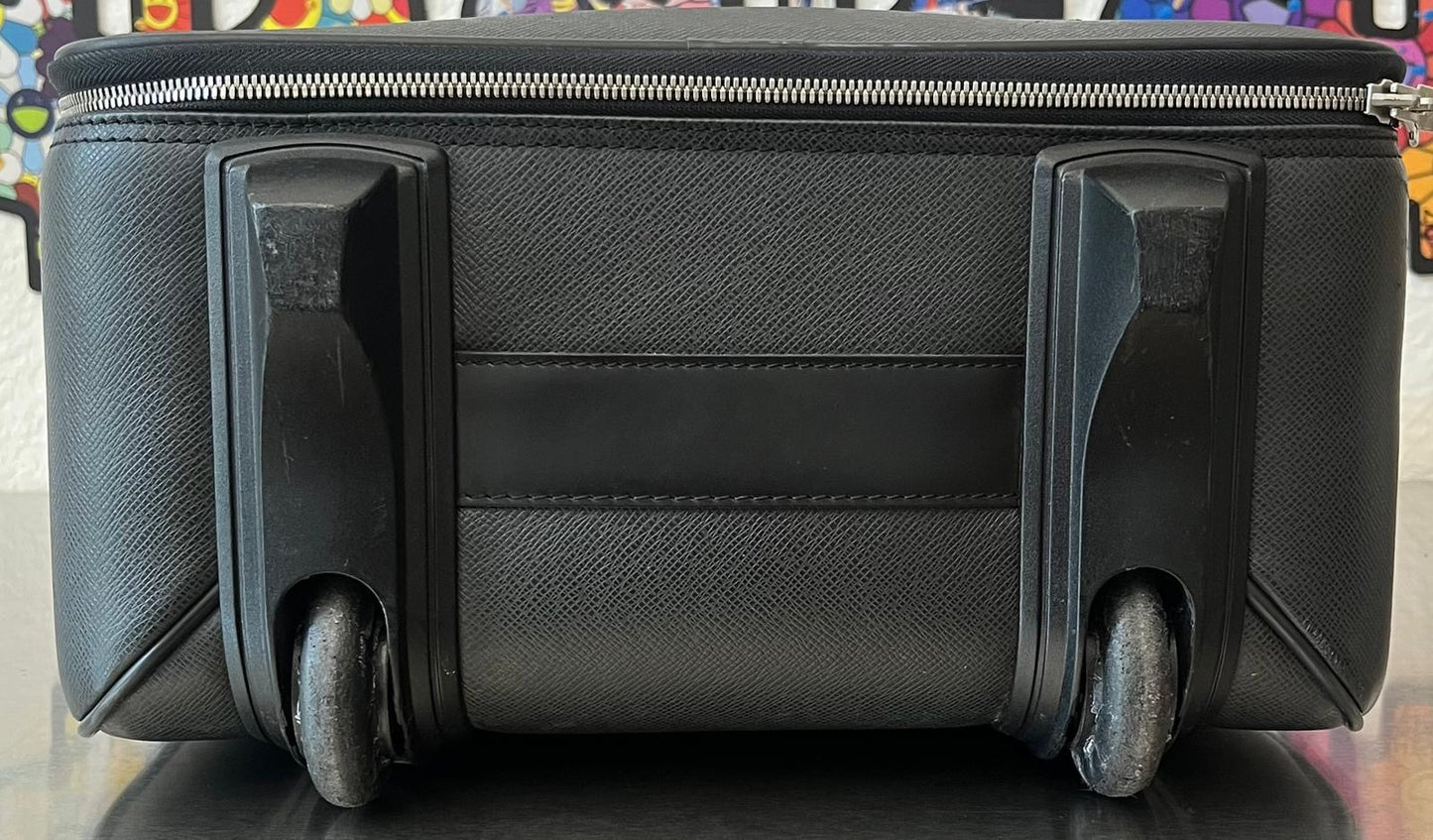 Louis Vuitton Pegase 60 Taiga