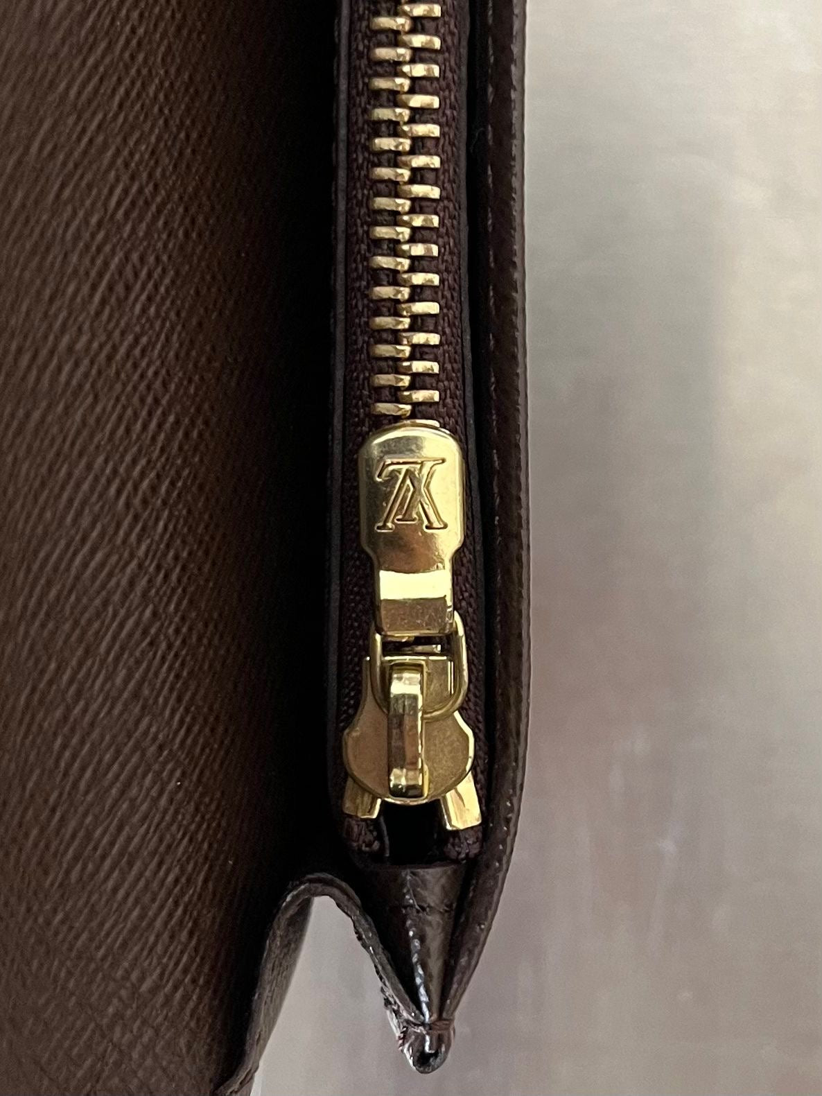 Louis Vuitton Brazza Damier