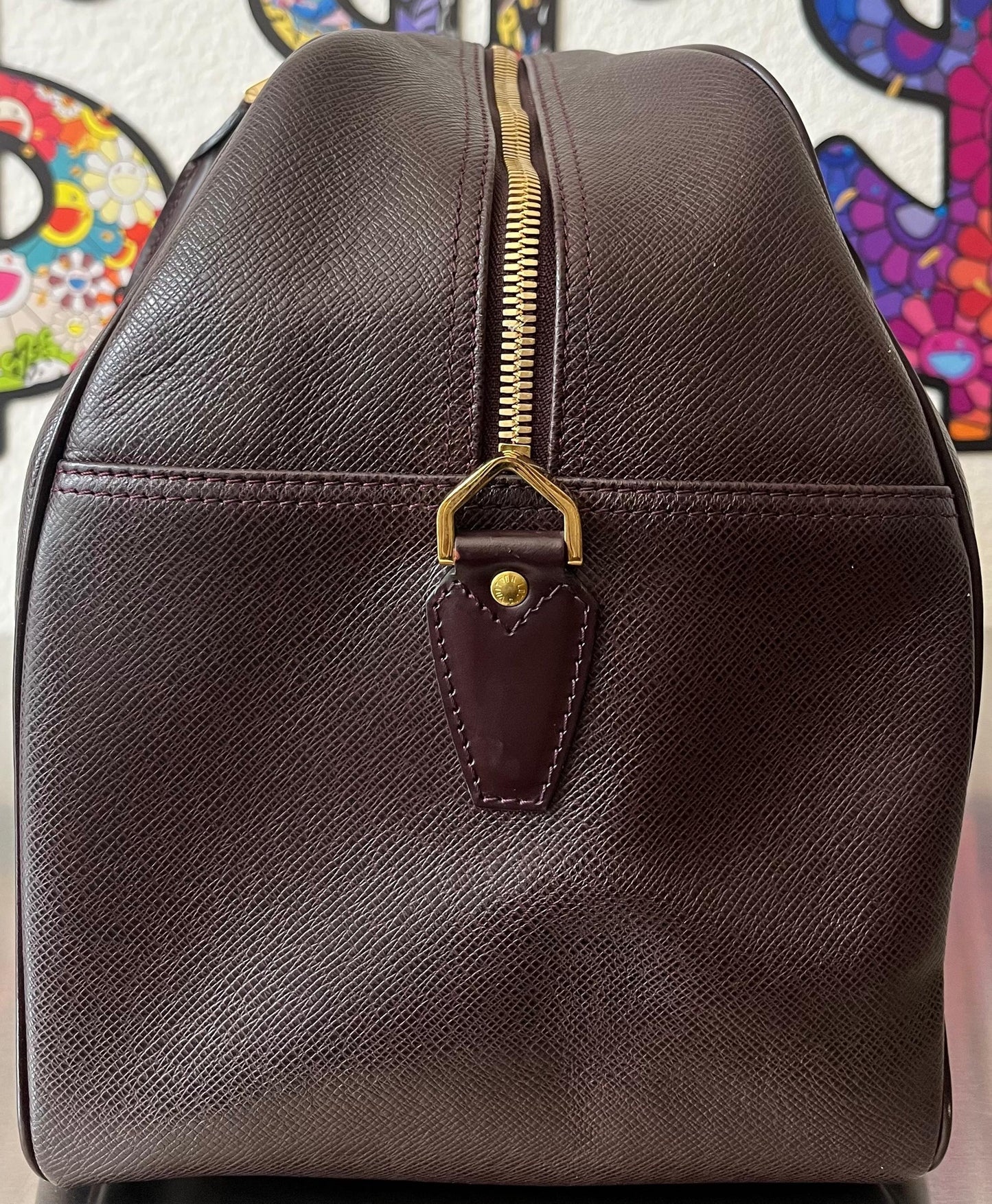 Louis Vuitton Kendall PM Taiga Leder