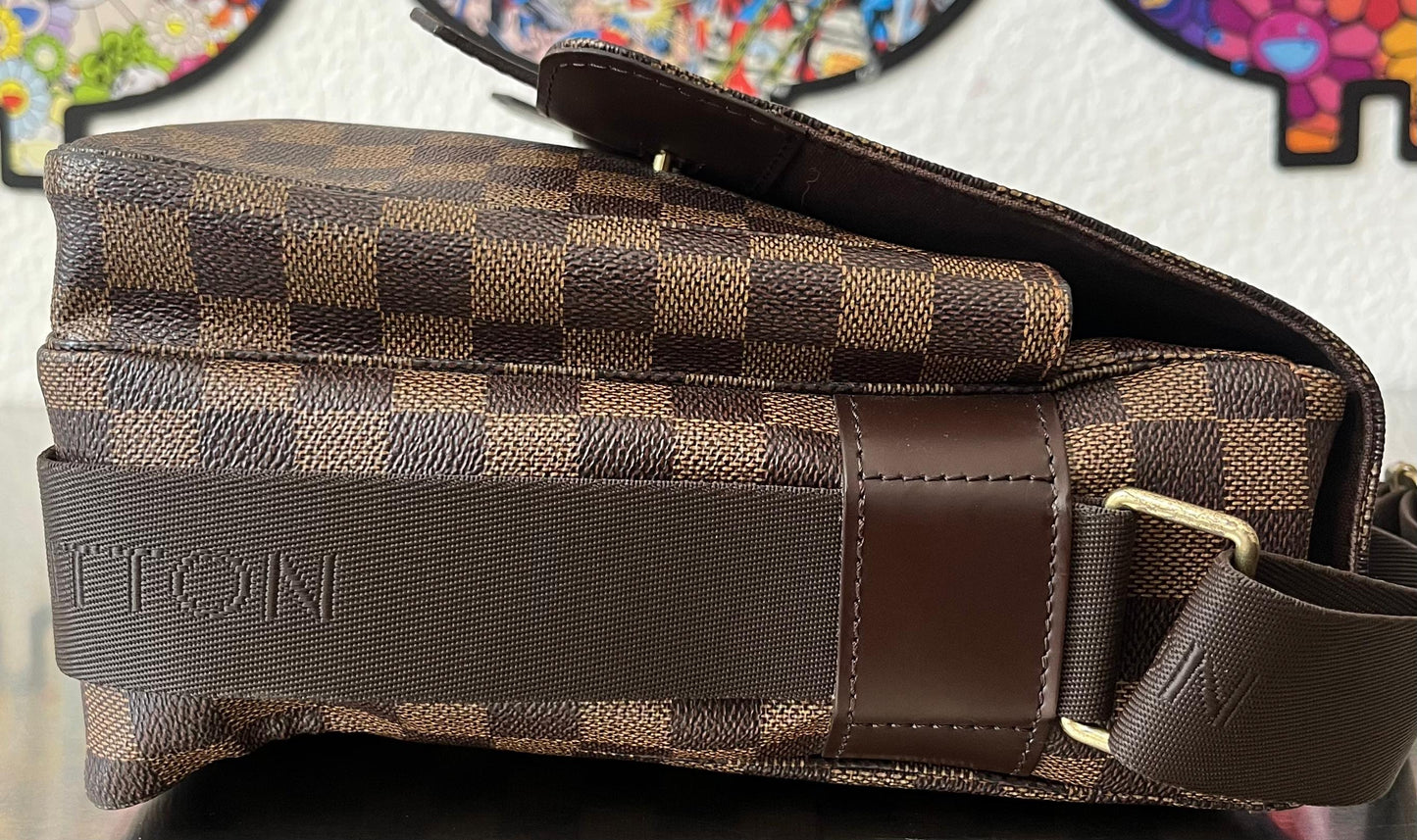 Louis Vuitton Broadway