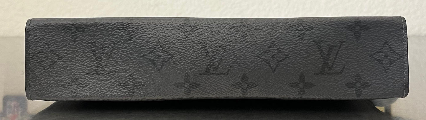 Louis Vuitton Pochette Voyage MM