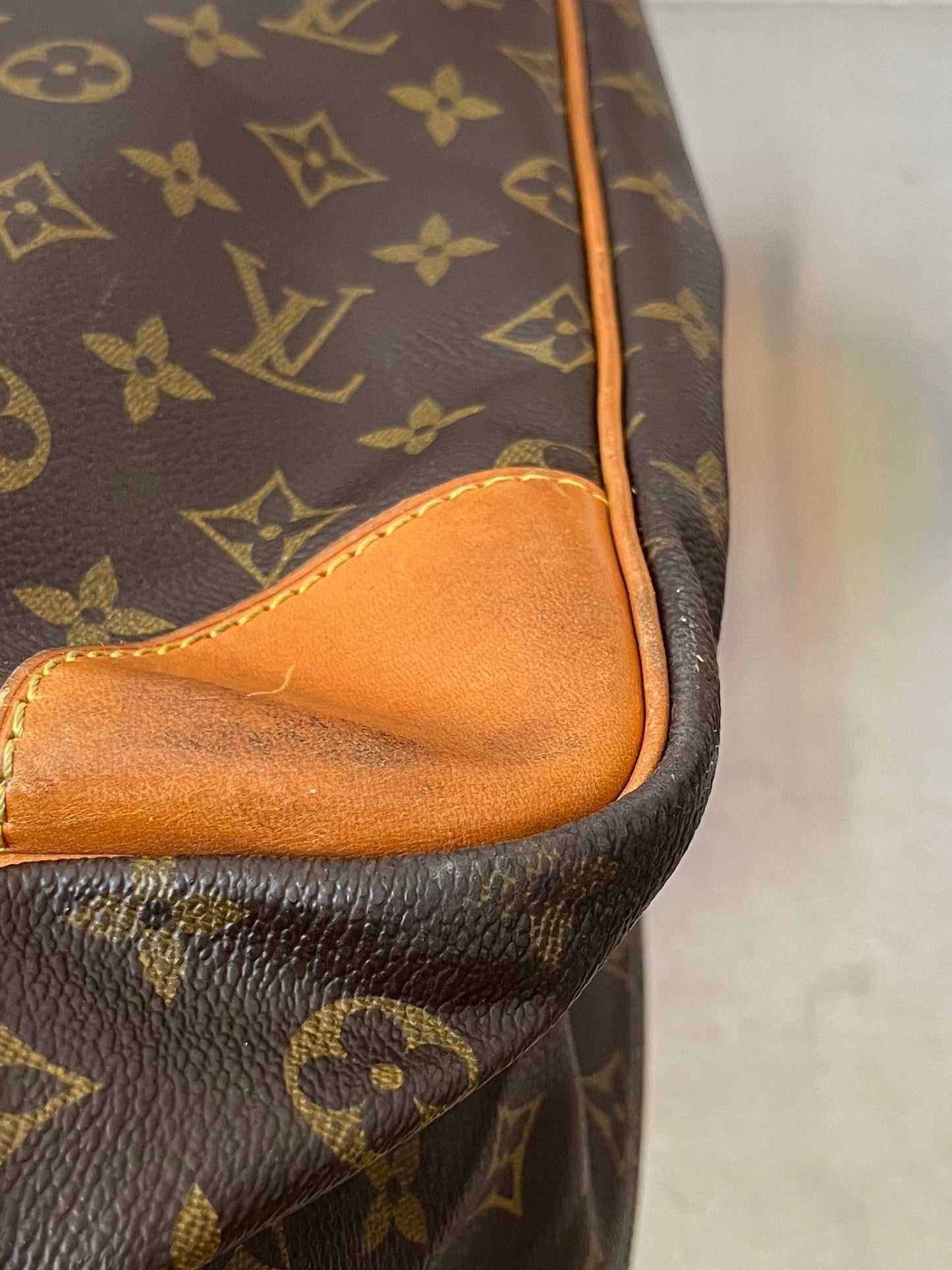 Louis Vuitton Sirius 65