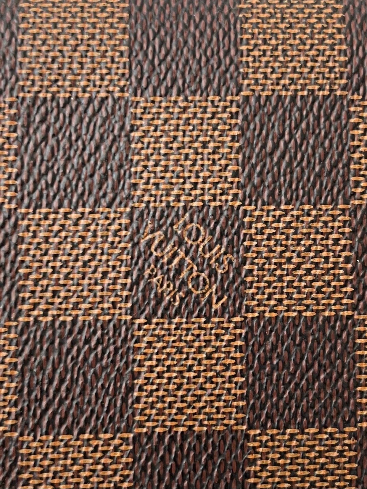 Louis Vuitton Brazza Damier