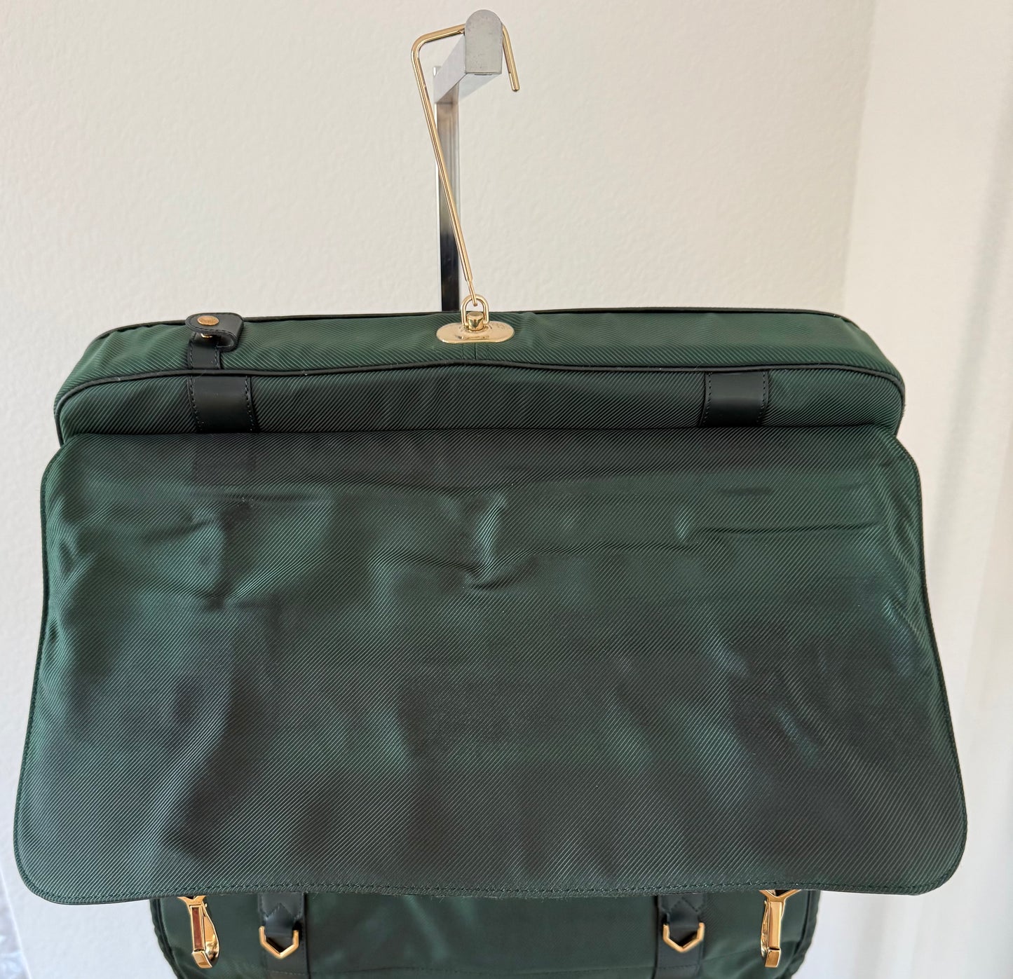 Louis Vuitton Taiga Gibeciere Kleidersack