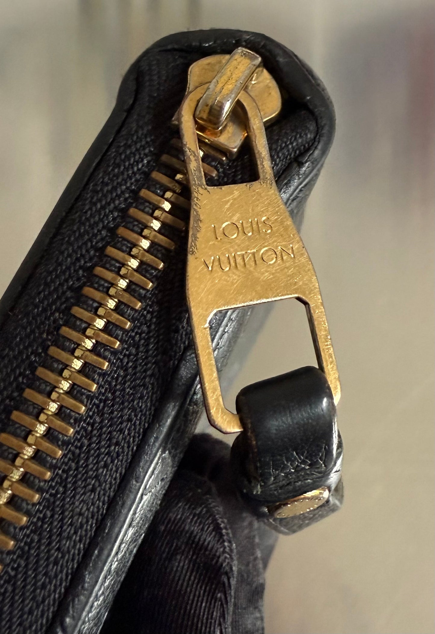 Louis Vuitton Zippy Monogram Empreinte Leder