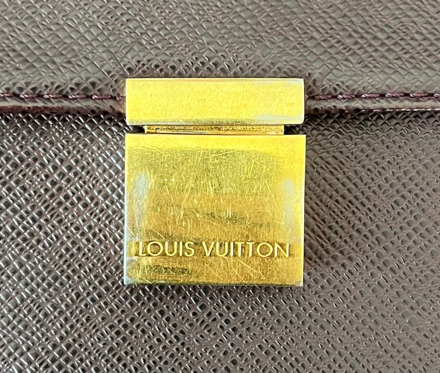 Louis Vuitton Angara Taiga