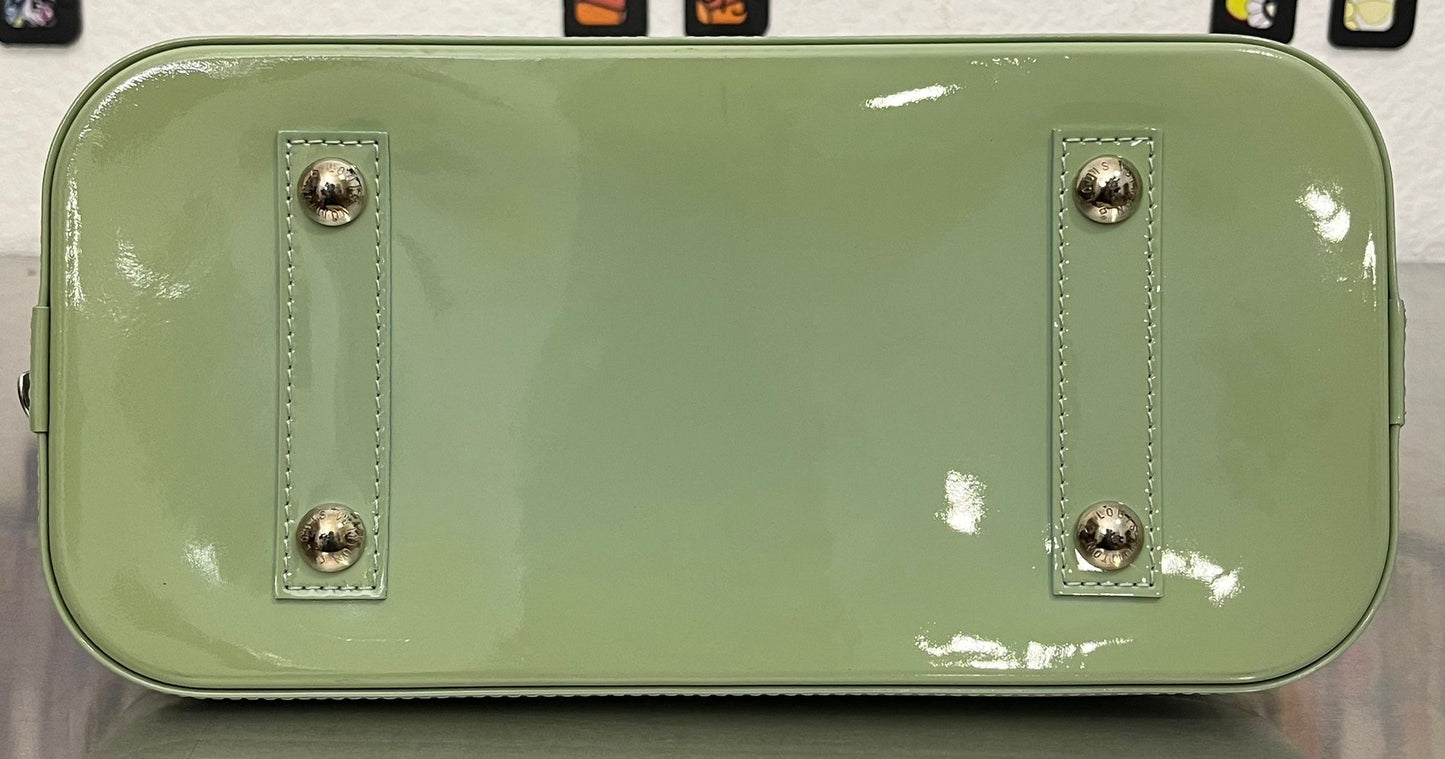 Louis Vuitton Alma PM Epi Electric