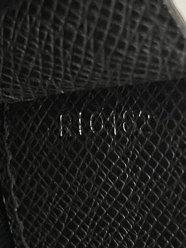Louis Vuitton Neo Robusto 2 Taiga
