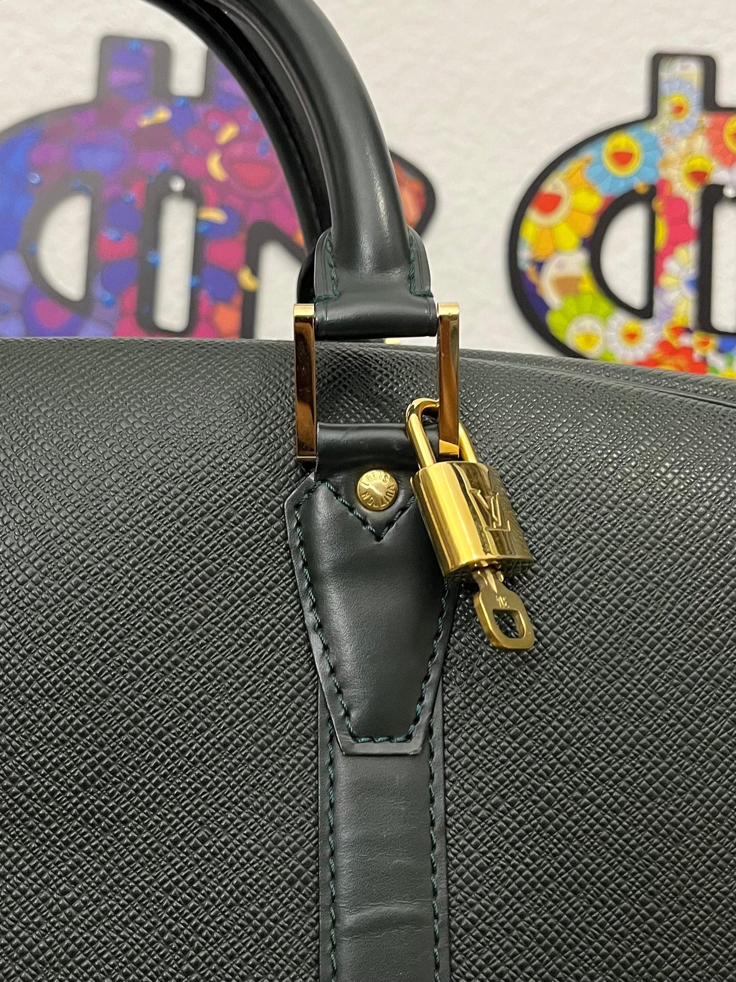 Louis Vuitton Helanga Taiga