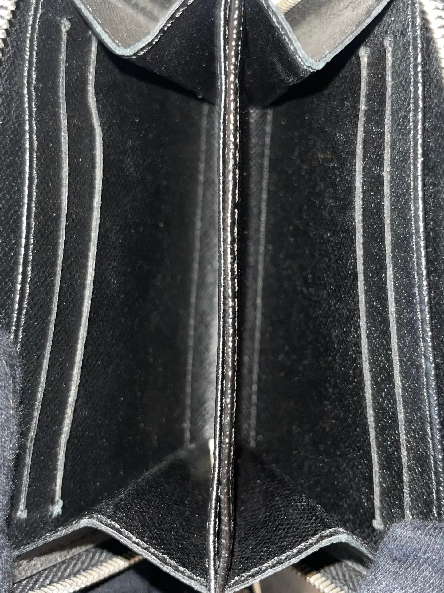 Louis Vuitton Zippy Coin Epi