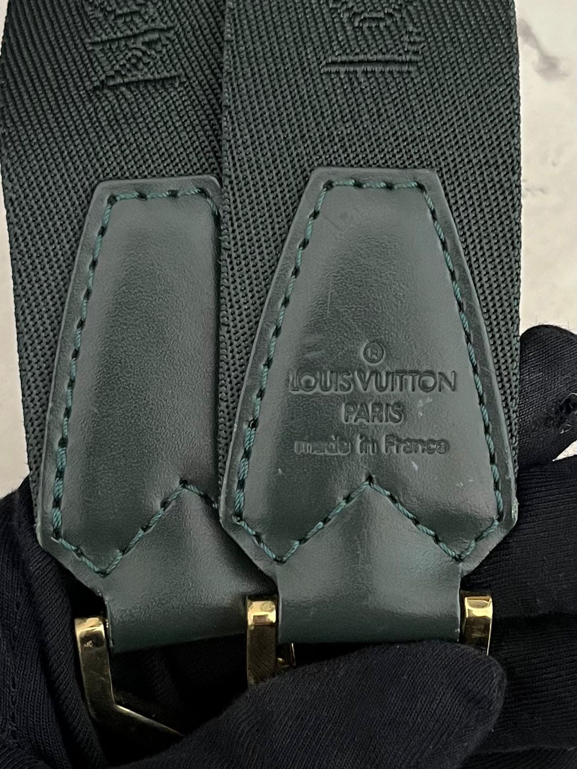 Louis Vuitton Kendall GM Taiga Leder