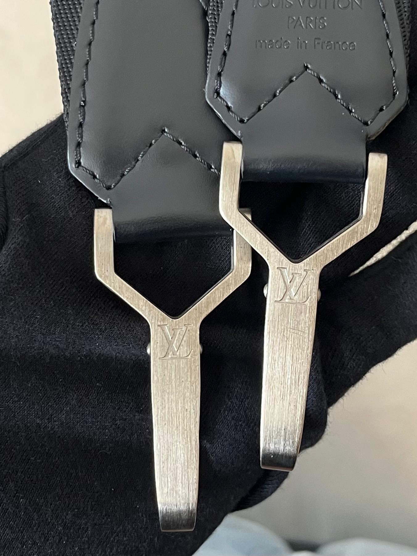Louis Vuitton Kendall GM Taiga Leder