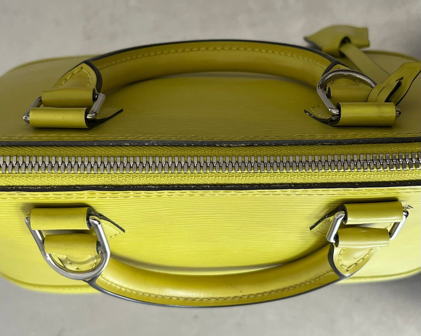 Louis Vuitton Alma PM Epi