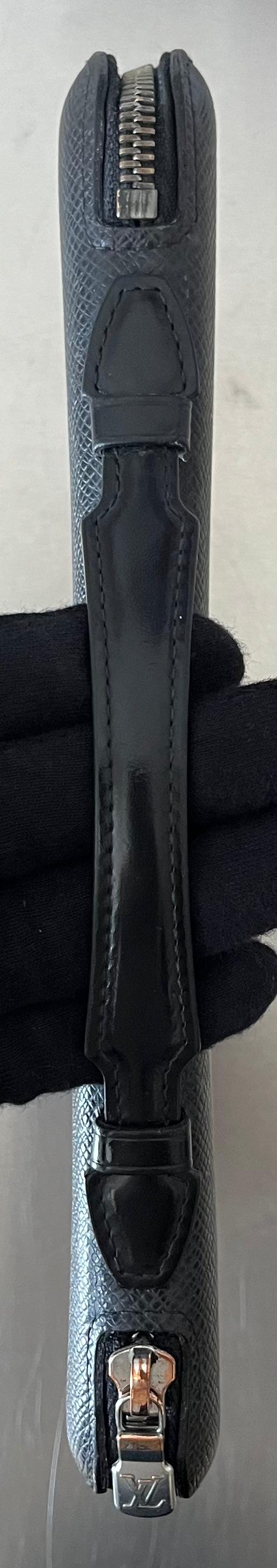 Louis Vuitton Atoll Organizer Taiga
