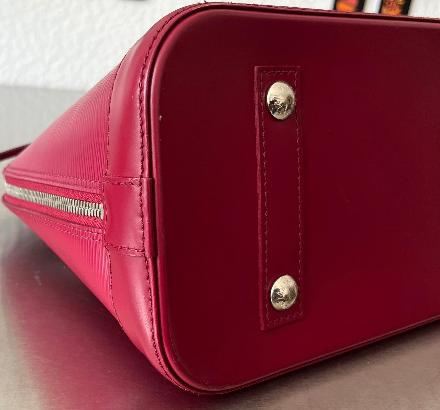 Louis Vuitton Alma PM Epi Fuchsia