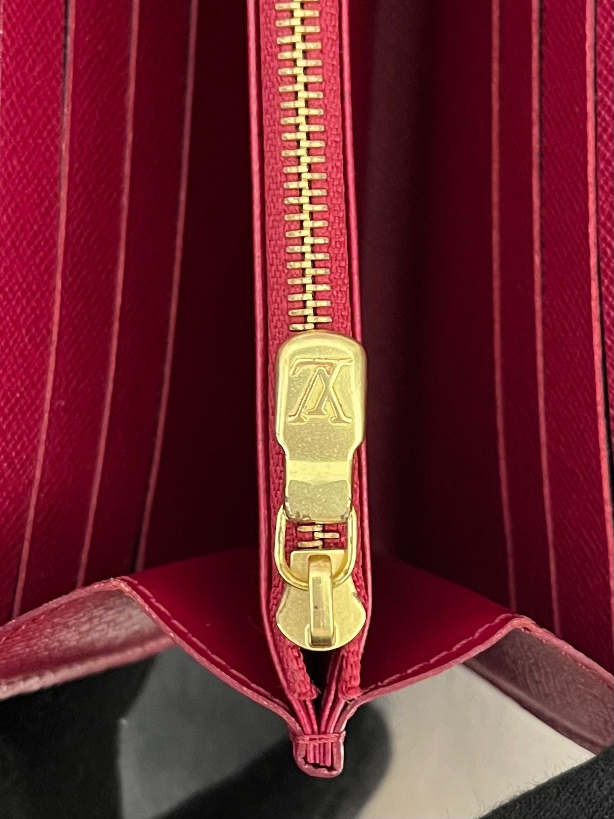 Louis Vuitton Sarah Geldbörse